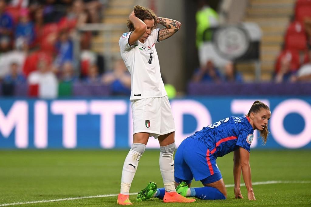 Esordio amaro dell’Italia a Euro2022, Azzurre sconfitte 5-1 dalla Francia