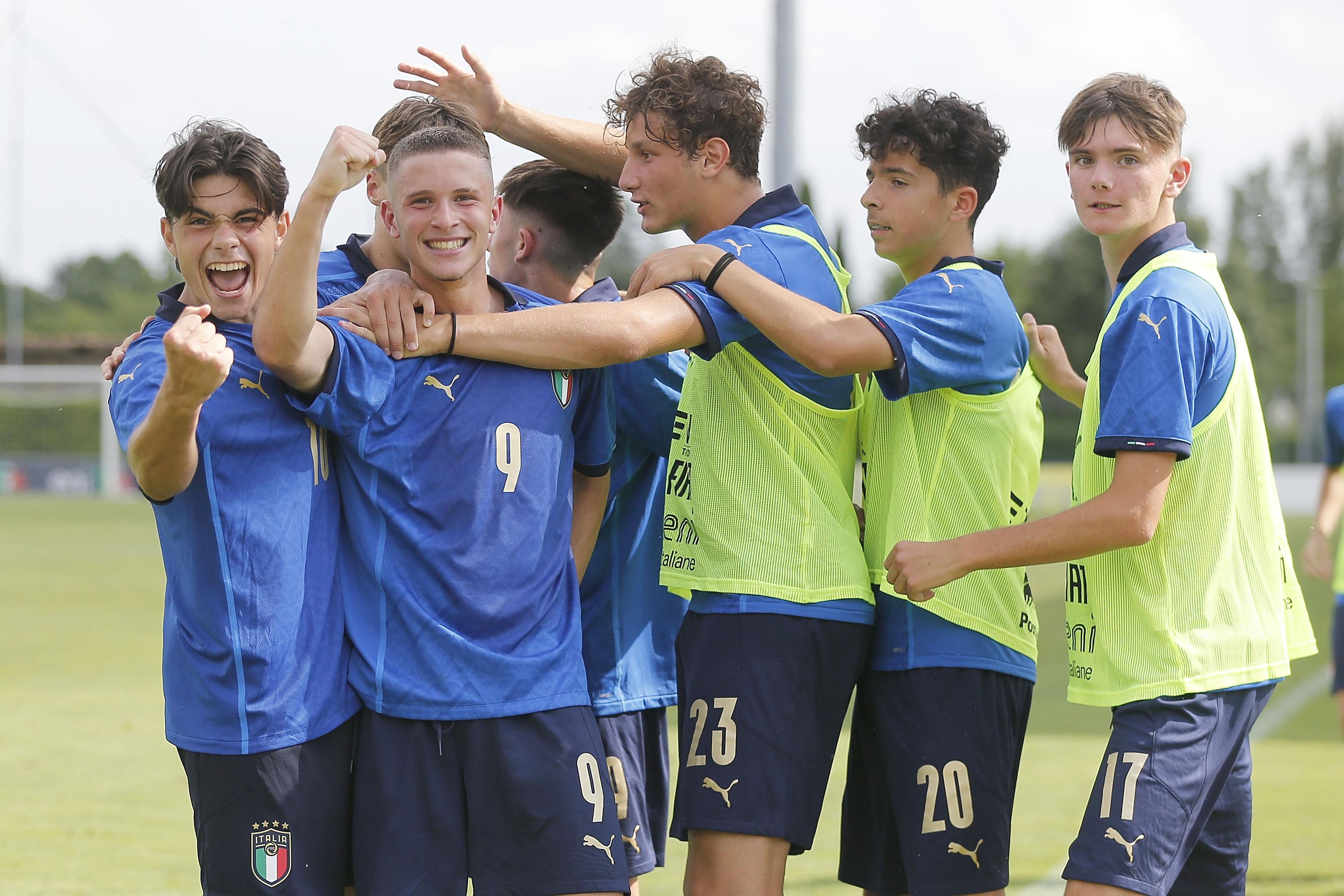 TIRRENIA, ITALY - MAY 31: Filippo Scotti of Italy U16 celebrates after scoring a goal during the International Friendly match between Italy U16 and Spain U16 on May 30, 2022 in Tirrenia, Italy.  (Photo by Gabriele Maltinti/Getty Images) *** Local Caption *** Filippo Scotti