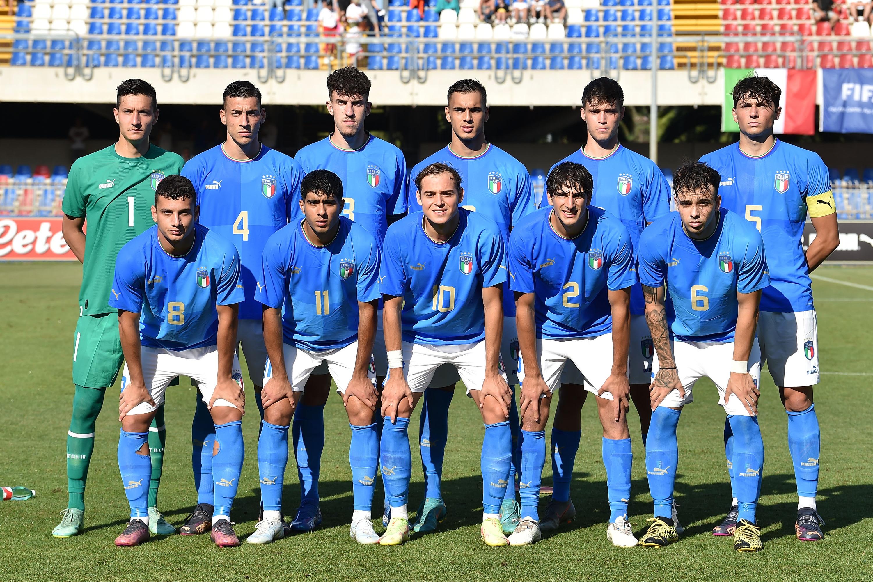 SAN BENEDETTO DEL TRONTO, ITALY - JUNE 07:  Team of Italy U20  prior the International Friendly match between Italy U20 and Poland U20 at Stadio Riviera delle Palme on June 7, 2022 in San Benedetto del Tronto, Italy.  (Photo by Giuseppe Bellini/Getty Images)