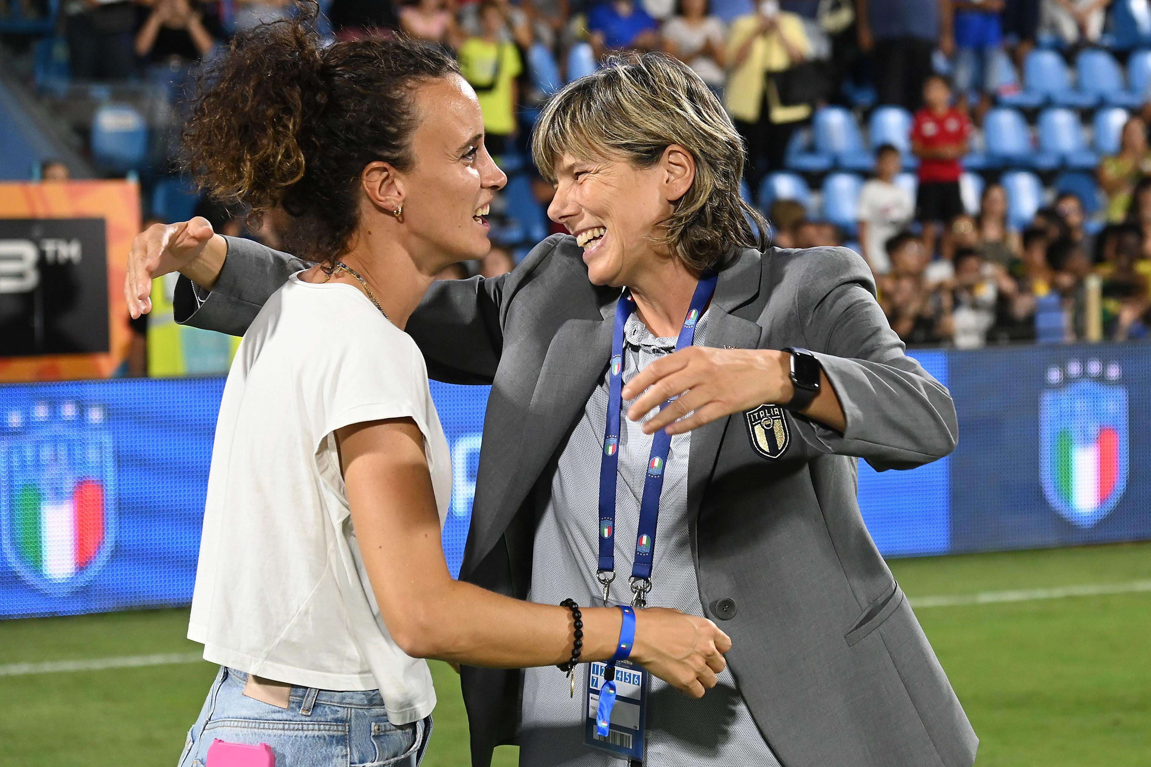 ROME, ITALY - SEPTEMBER 06:Italian players celebrates the victory during the FIFA Women's World Cup 2023 Qualifier group G match between Italy and Romania at on September 06, 2022 in Rome , Italy. (Photo by Alessandro Sabattini/Getty Images)