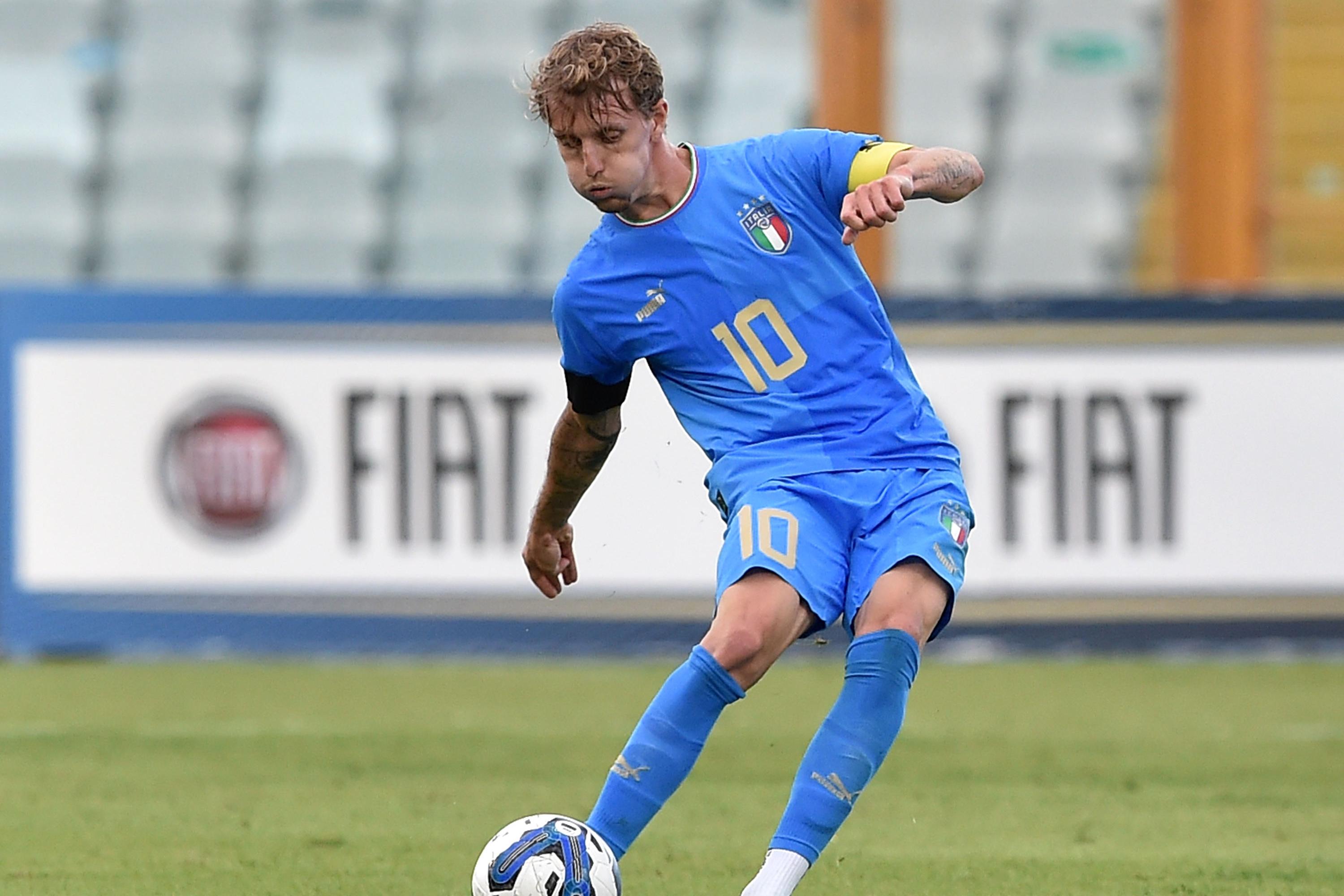 PESCARA, ITALY - SEPTEMBER 22:  Nicolo\\' Rovella of Italy U21 in action during the International Friendly Match between Italy U21 and England U21 at Stadio Adriatico Giovanni Cornacchia on September 22, 2022 in Pescara, Italy.  (Photo by Giuseppe Bellini/Getty Images) *** Local Caption *** Nicolo\\' Rovella