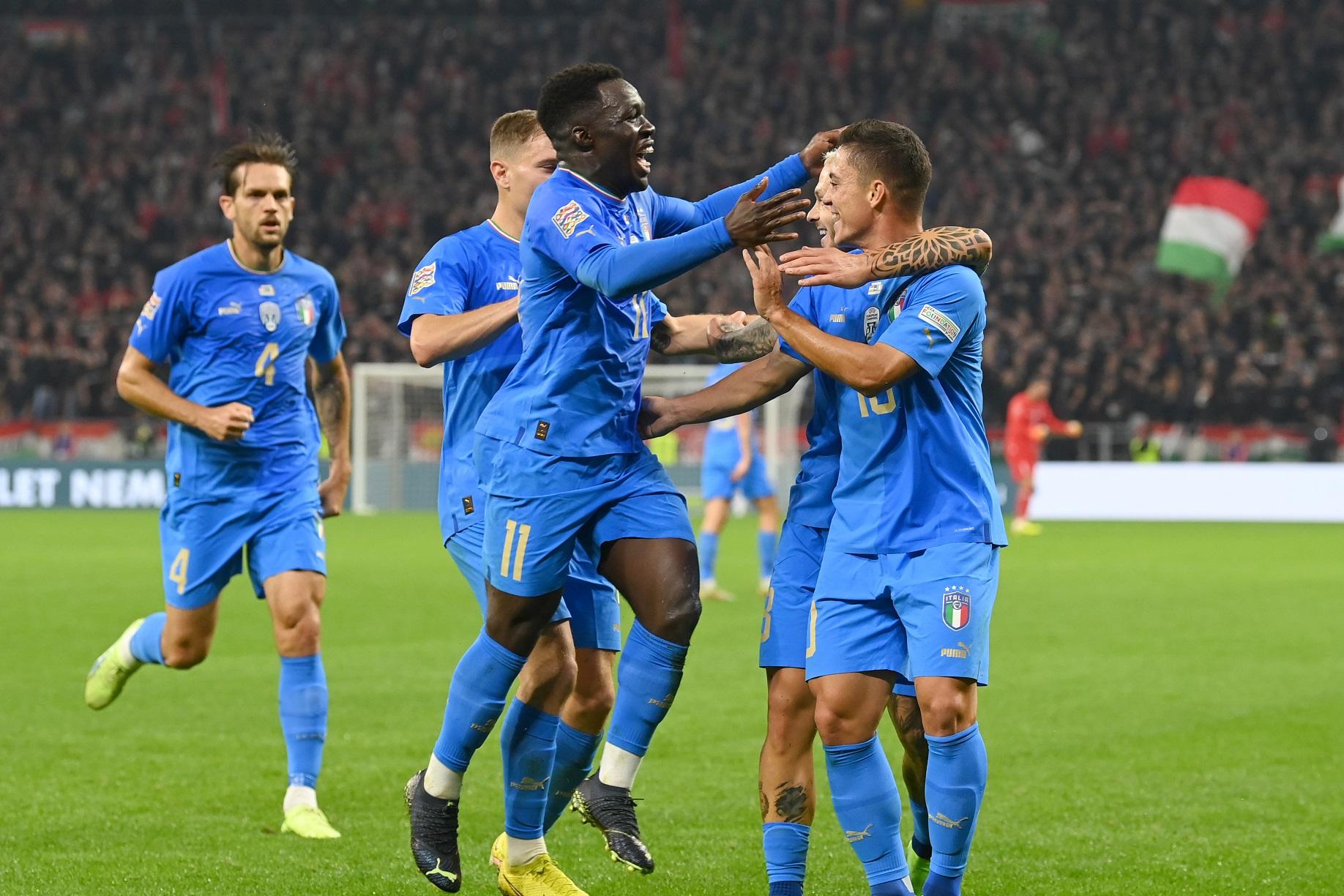 BUDAPEST, HUNGARY - SEPTEMBER 26: Giacomo Raspadori of Italy #10 celebrates after scoring the opening goal during the UEFA Nations League League A Group 3 match between Hungary and Italy at Puskas Arena on September 26, 2022 in Budapest, Hungary. (Photo by Claudio Villa/Getty Images)