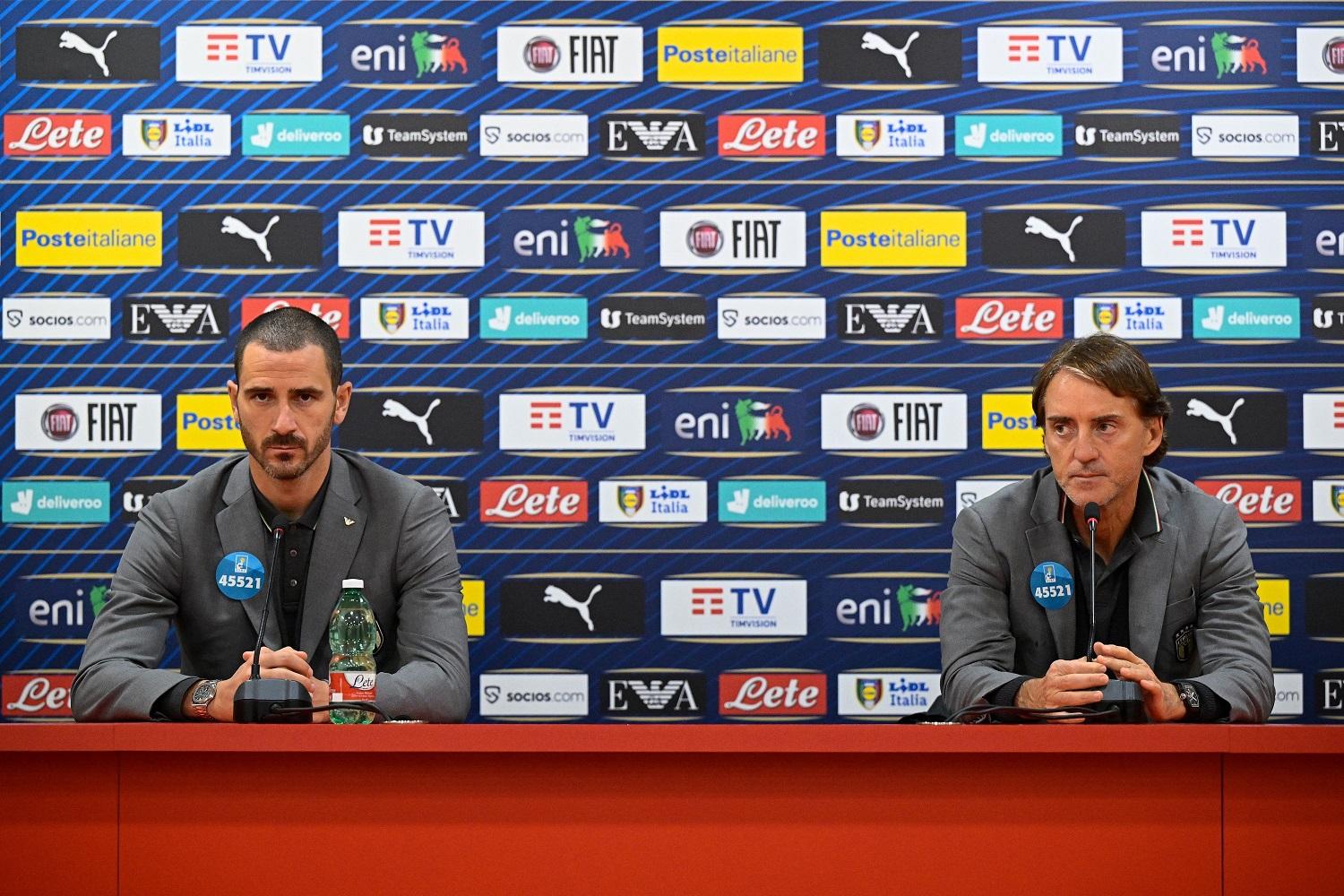 TI, ITALY - NOVEMBER 15: Leonardo Bonucci of Italy and CT Roberto Mancini of Italy speaks with the media during the Italy Press Conference at Albania Stadium on November 15, 2022 in Tirana, Albania (Photo by Mattia Ozbot/Getty Images)
