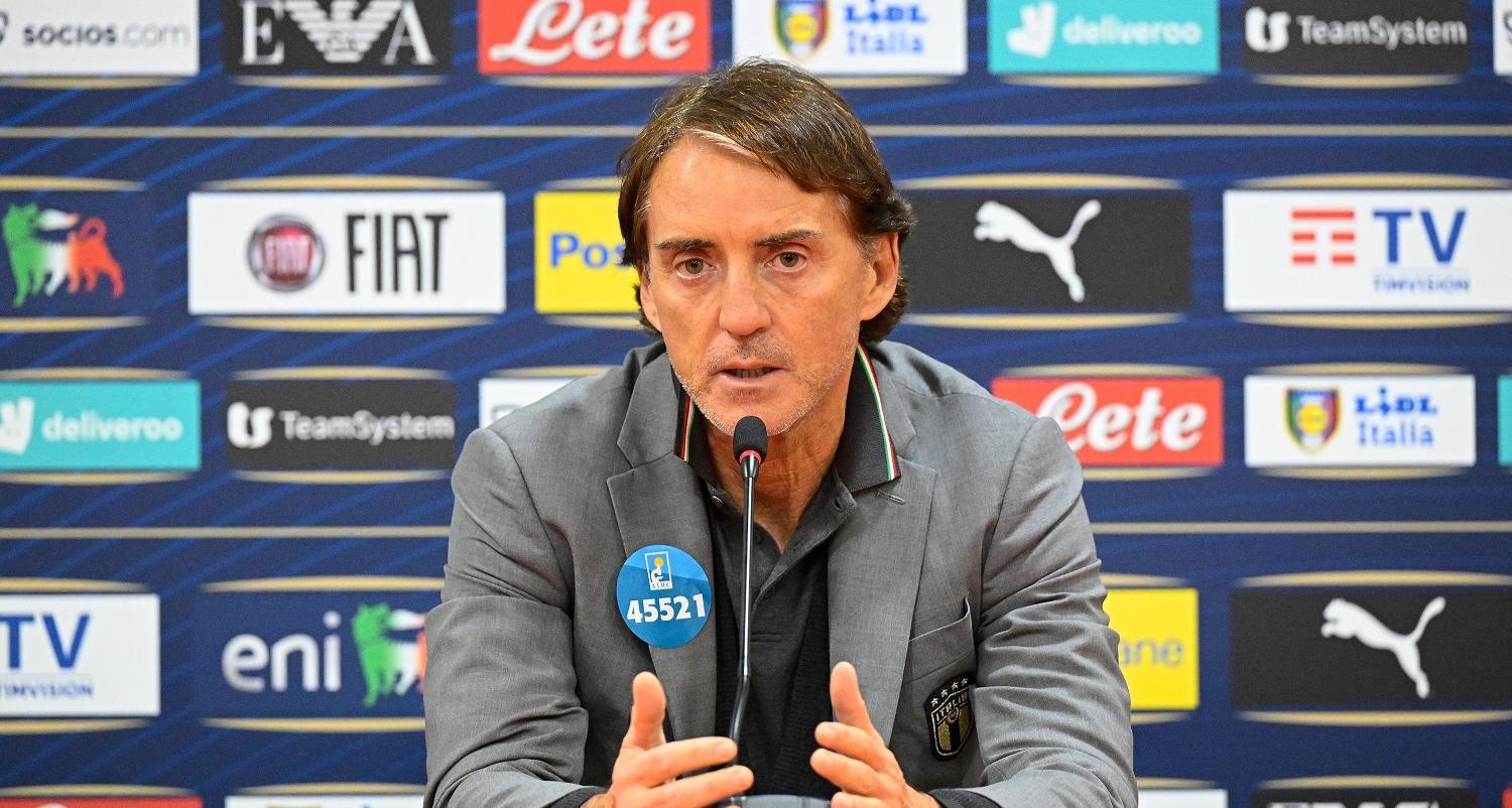 The Azzurri have arrived in Tirana. Mancini: "It'll be a difficult ...