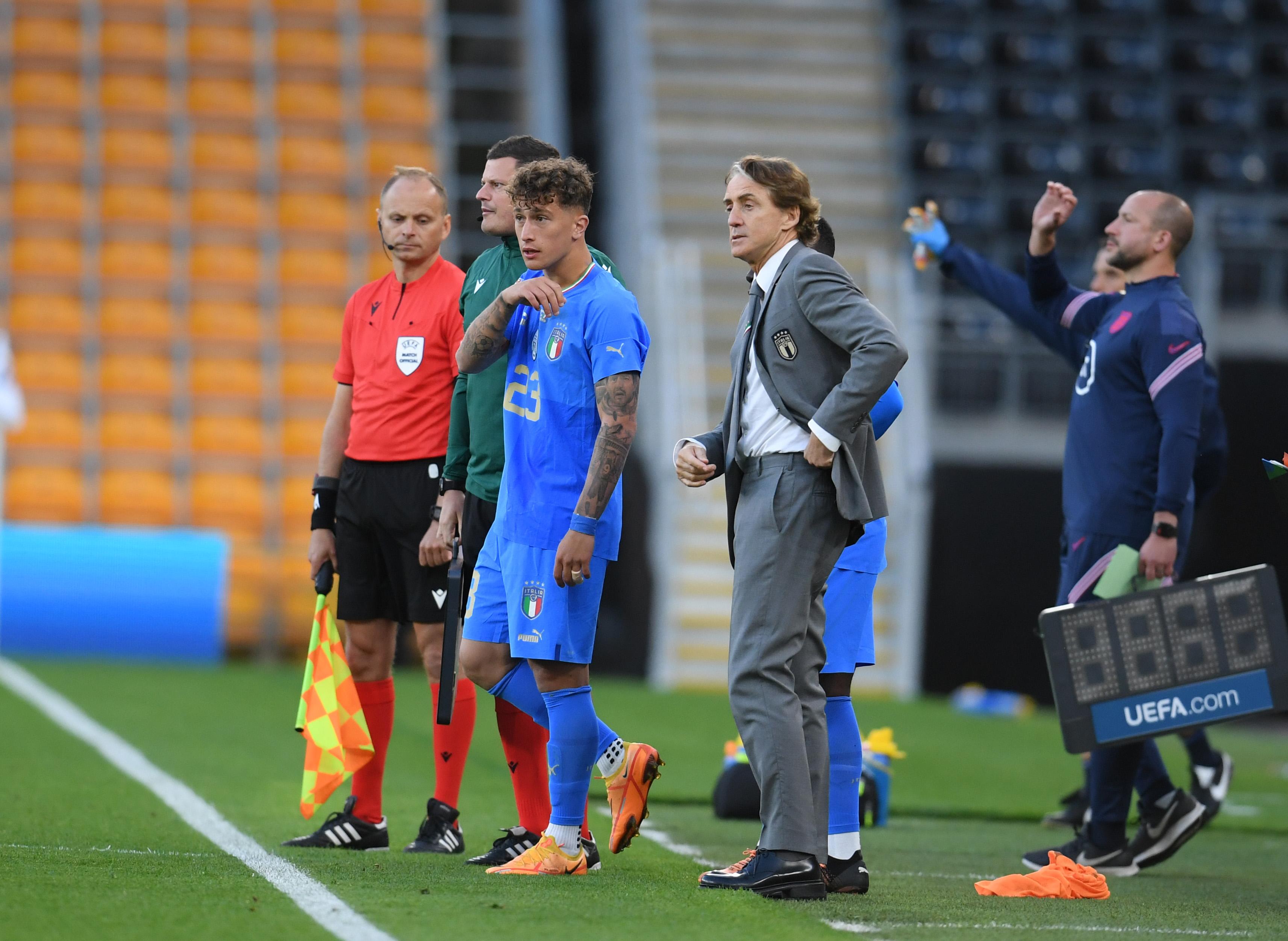 WOLVERHAMPTON, ENGLAND - JUNE 11: Salvatore Esposito of Italy in action during the UEFA Nations League League A Group 3 match between England and Italy at Molineux on June 11, 2022 in Wolverhampton, England. (Photo by Claudio Villa/Getty Images)
