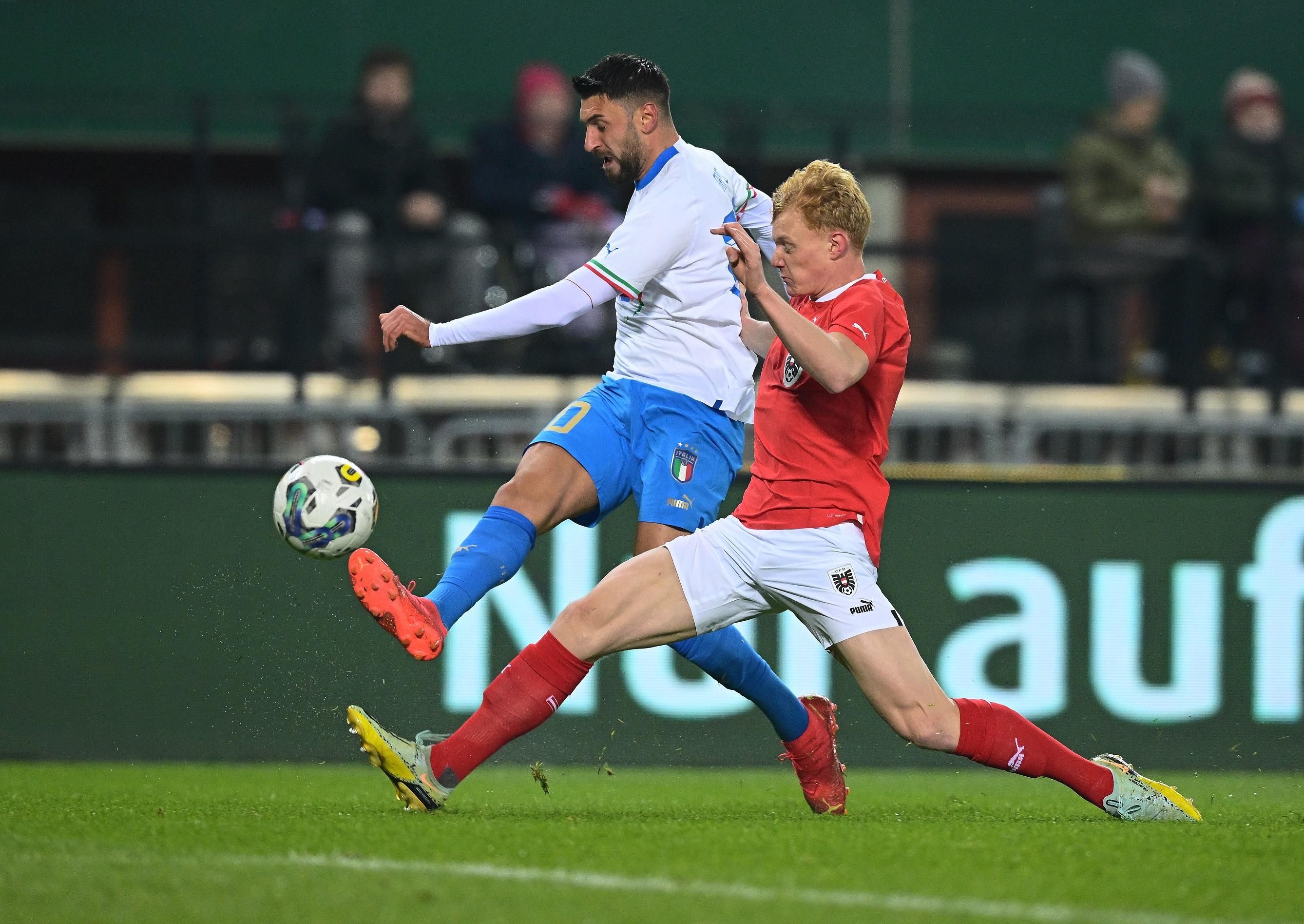 VIENNA, AUSTRIA - NOVEMBER 20: Matteo Politano of Italy in action during the friendly match between Austria and Italy at Ernst Happel Stadion on November 20, 2022 in Vienna, Austria. (Photo by Mattia Ozbot/Getty Images)