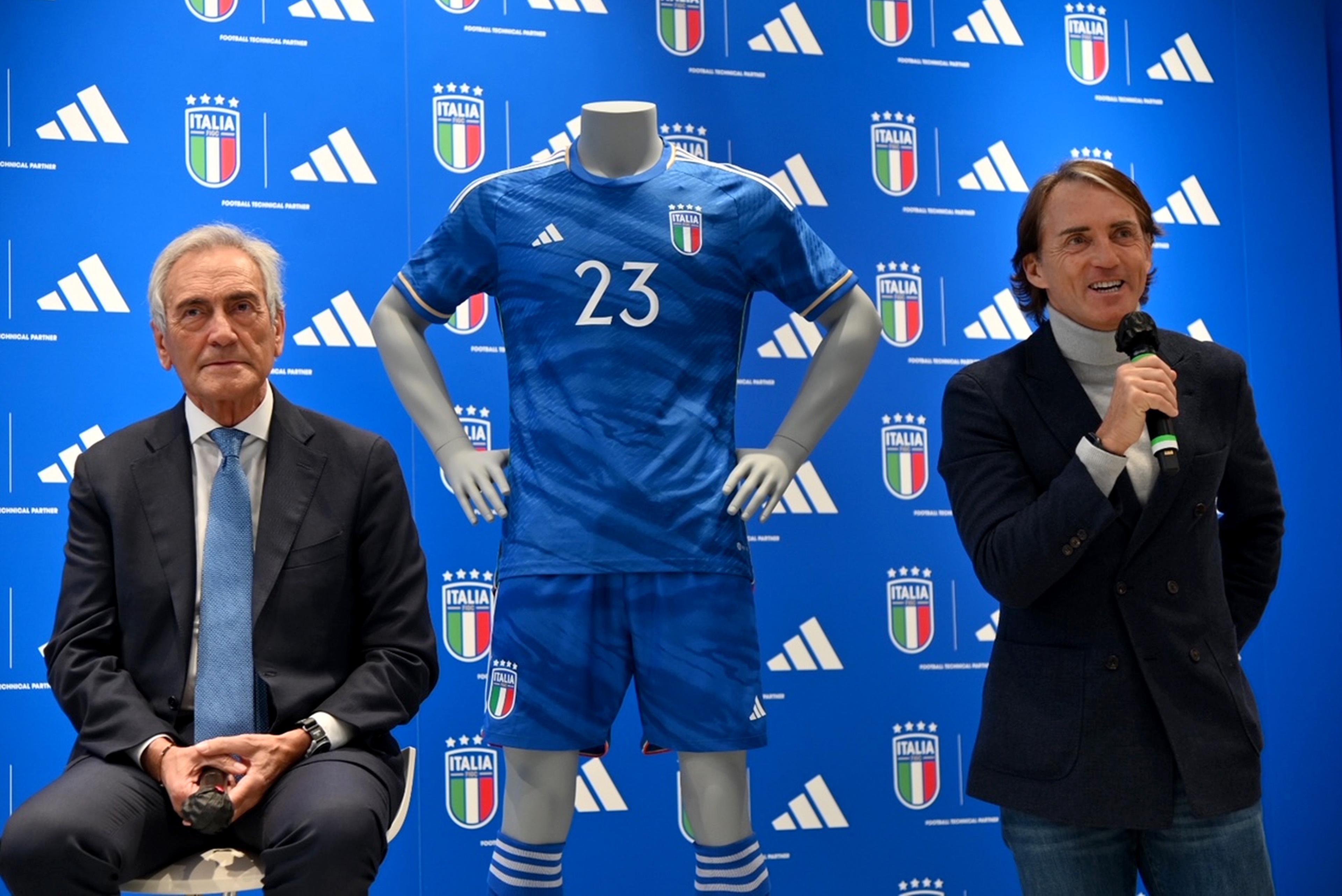 ROME, ITALY - JANUARY 18: Italy head coach Roberto Mancini talks to media during the unveiling of the partnership between FIGC & adidas on January 18, 2023 in Rome, Italy. (Photo by Marco Rosi/Getty Images)