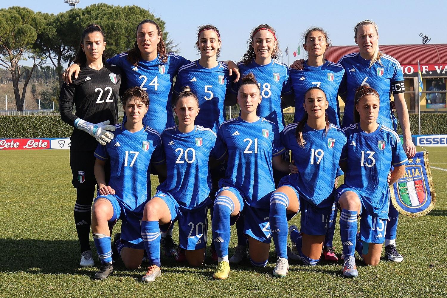 FLORENCE, ITALY - FEBRUARY 20: Italy U23 women poses during the international friendly match between Italy U23 and Sweden U23 at Centro Tecnico Federale di Coverciano on February 20, 2023 in Florence, Italy. (Photo by Gabriele Maltinti/Getty Images)