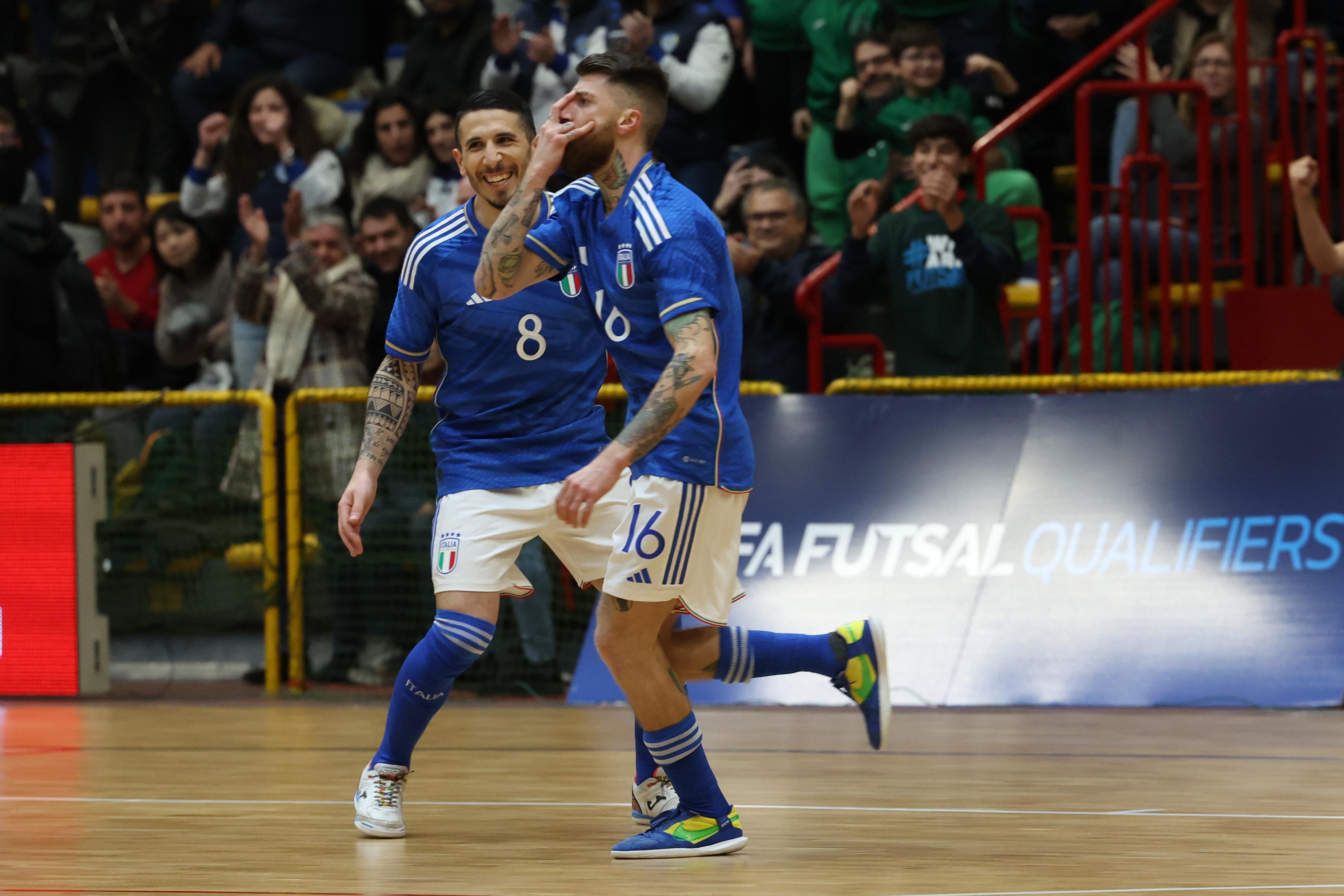 CATANIA, ITALY - MARCH 01: Cristopher Dyan Cutrupi of Italy celebrates his team\\'s first goal during 2024 Futsal World Cup Qualifying match played between Italy and North Macedonia at Palacatania on March 01, 2023 in Catania, Italy. (Photo by Maurizio Lagana/Getty Images)
