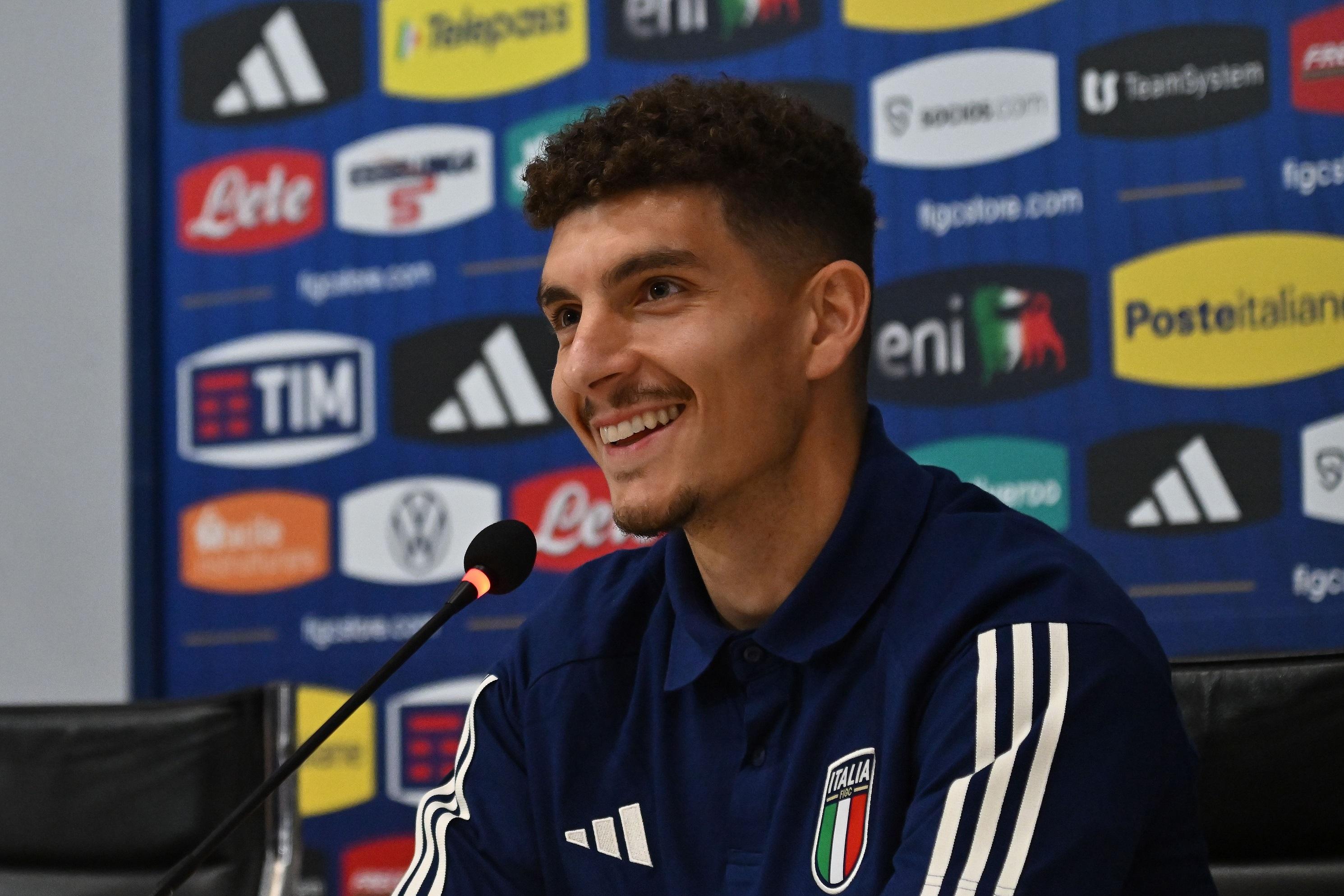 FLORENCE, ITALY - MARCH 21:Giovanni Di Lorenzo of Italy during the Press Conference at Centro Tecnico Federale di Coverciano on March 21, 2023 in Florence, Italy. (Photo by Alessandro Sabattini/Getty Images)