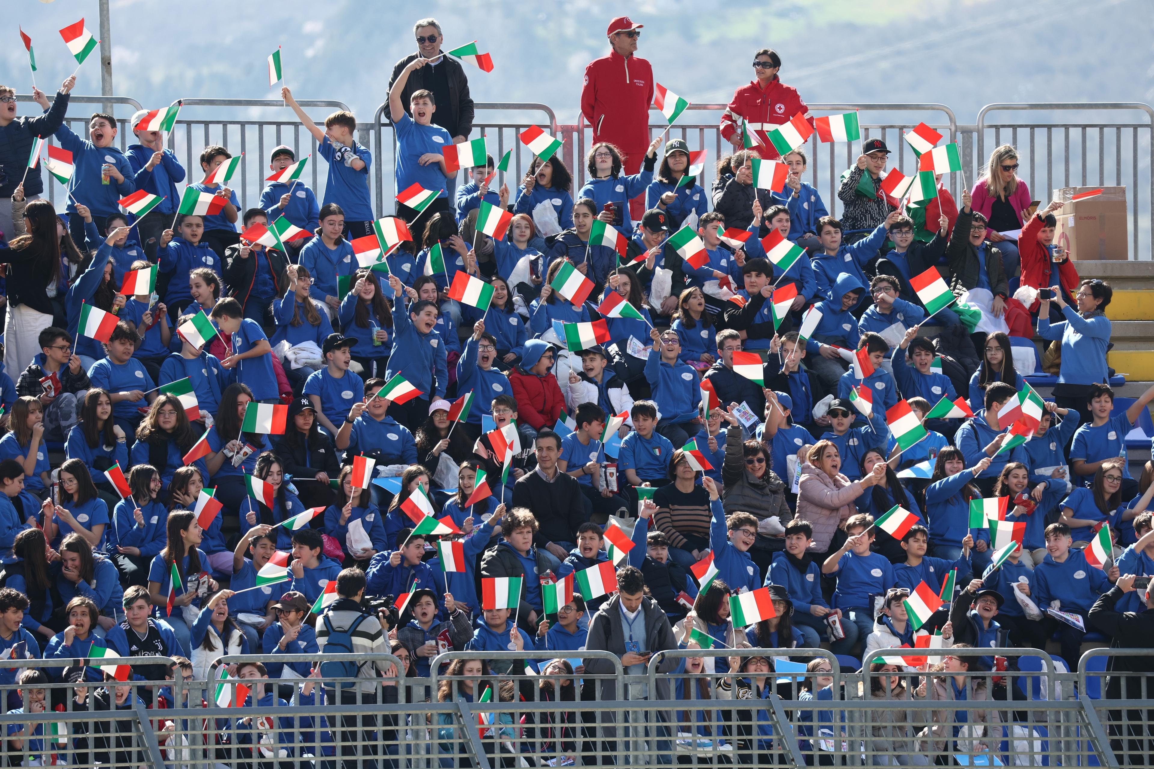 POTENZA, ITALY - MARCH 23: Fans of Italy during International Friendly match between Italy and Romania at Stadio Alfredo Viviani on March 23, 2023 in Potenza, Italy. (Photo by Maurizio Lagana/Getty Images)