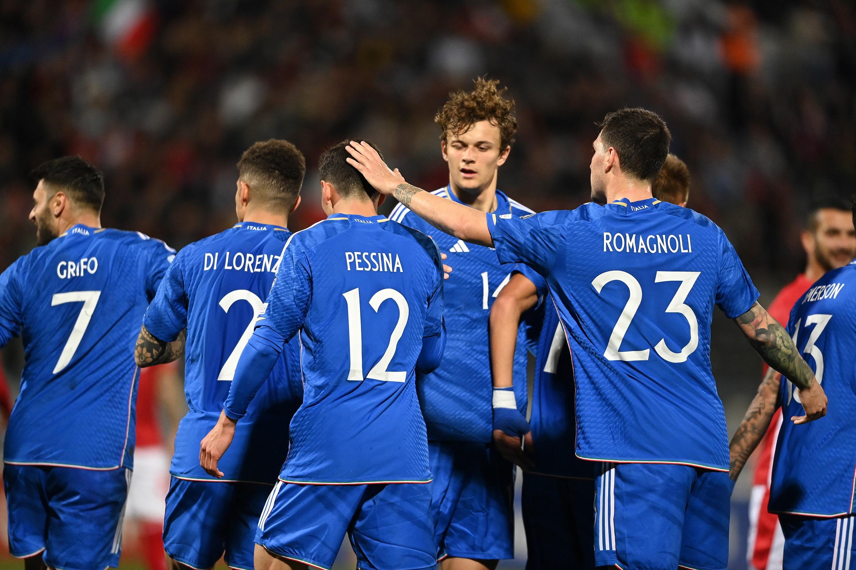 MALTA, MALTA - MARCH 26: Matteo Pessina of Italy celebrates with team-mates after scoring the goal during the UEFA EURO 2024 qualifying round group C match between Malta and Italy at the National Stadium on March 26, 2023 in Ta' Qali, Malta. (Photo by Claudio Villa/Getty Images )