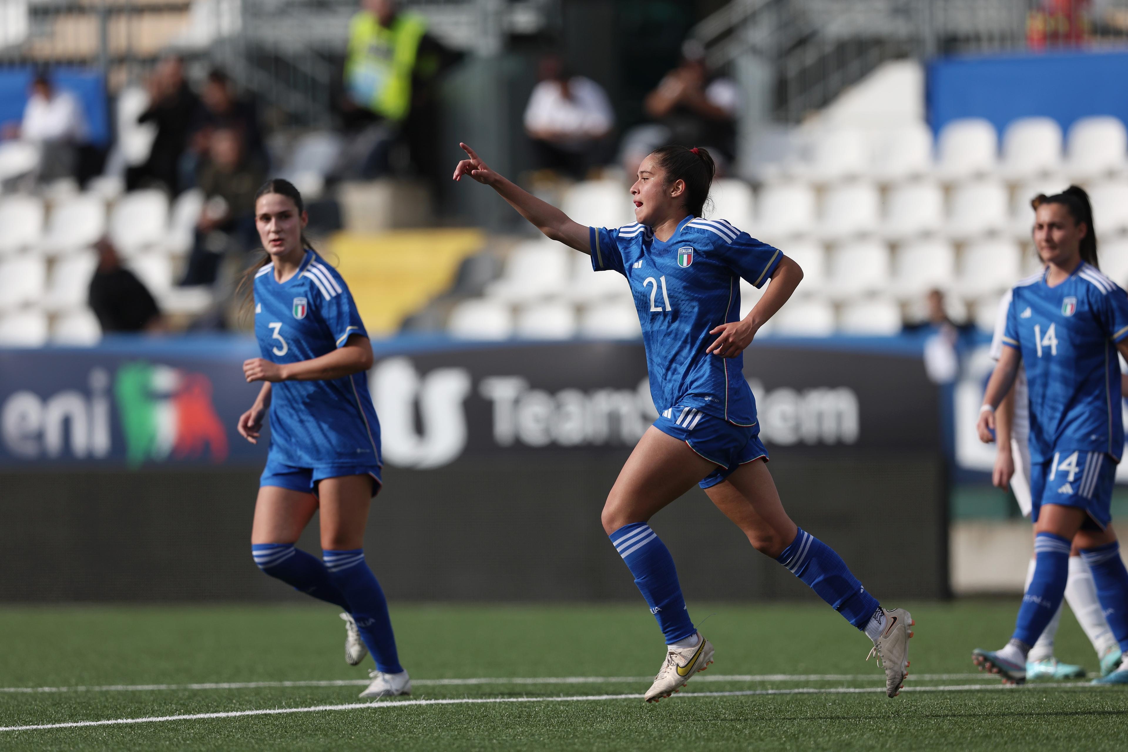 VERCELLI, ITALY - APRIL 05: Giulia Dragoni of Italy celebrates after scoring his side's third goal of the match during the UEFA Women's Under 19 Championship match between Greece U19 and Italy U19 on April 05, 2023 in Vercelli, Italy. (Photo by Francesco Scaccianoce/Getty Images)