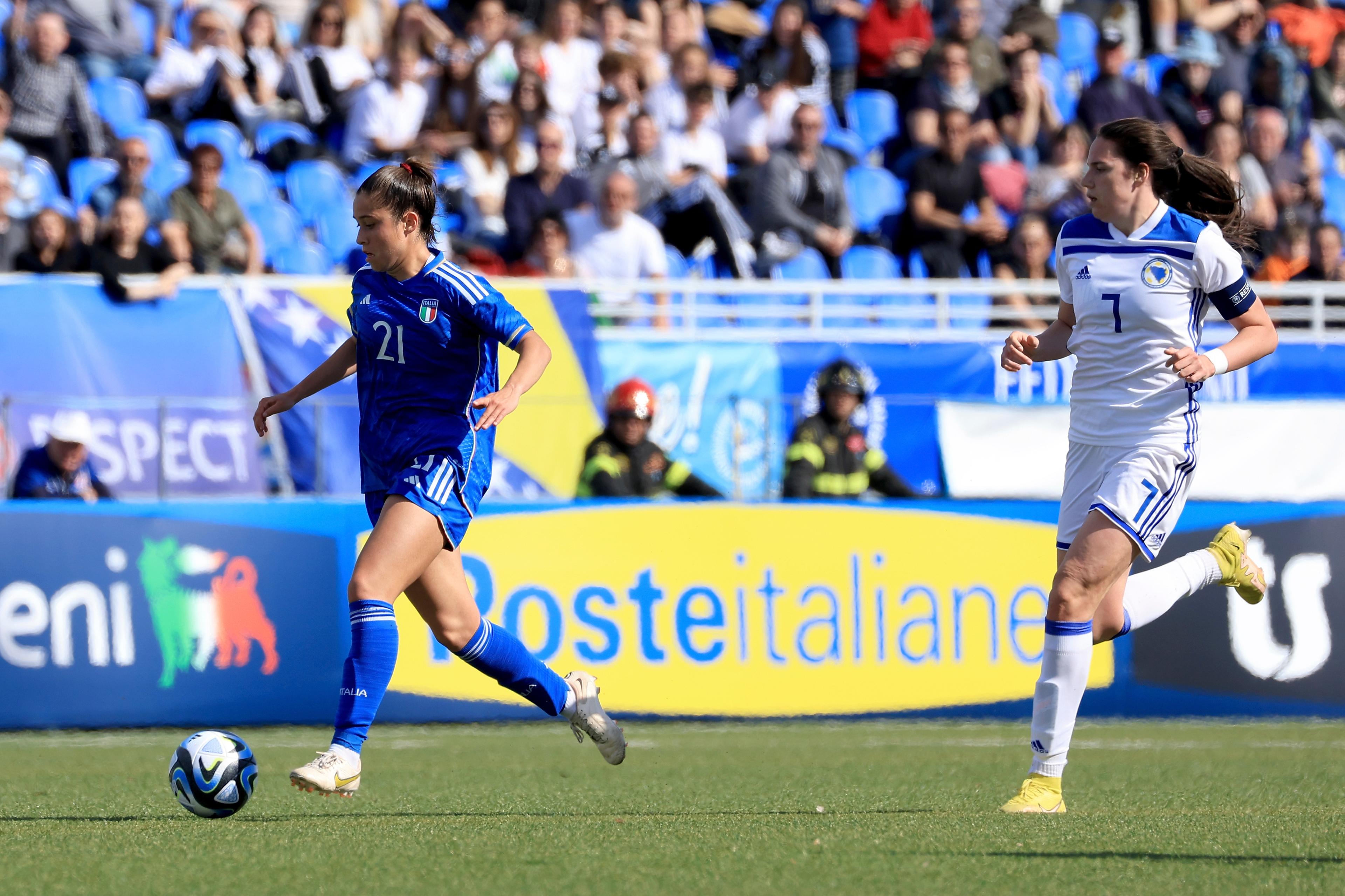 NOVARA, ITALY - APRIL 08: Giulia Dragoni of Italy U19 in action during the UEFA Women's Under 19 Championship match between Bosnia and Herzegovina U19 and Italy U19 on April 08, 2023 in Novara, Italy. (Photo by Giuseppe Cottini/Getty Images)