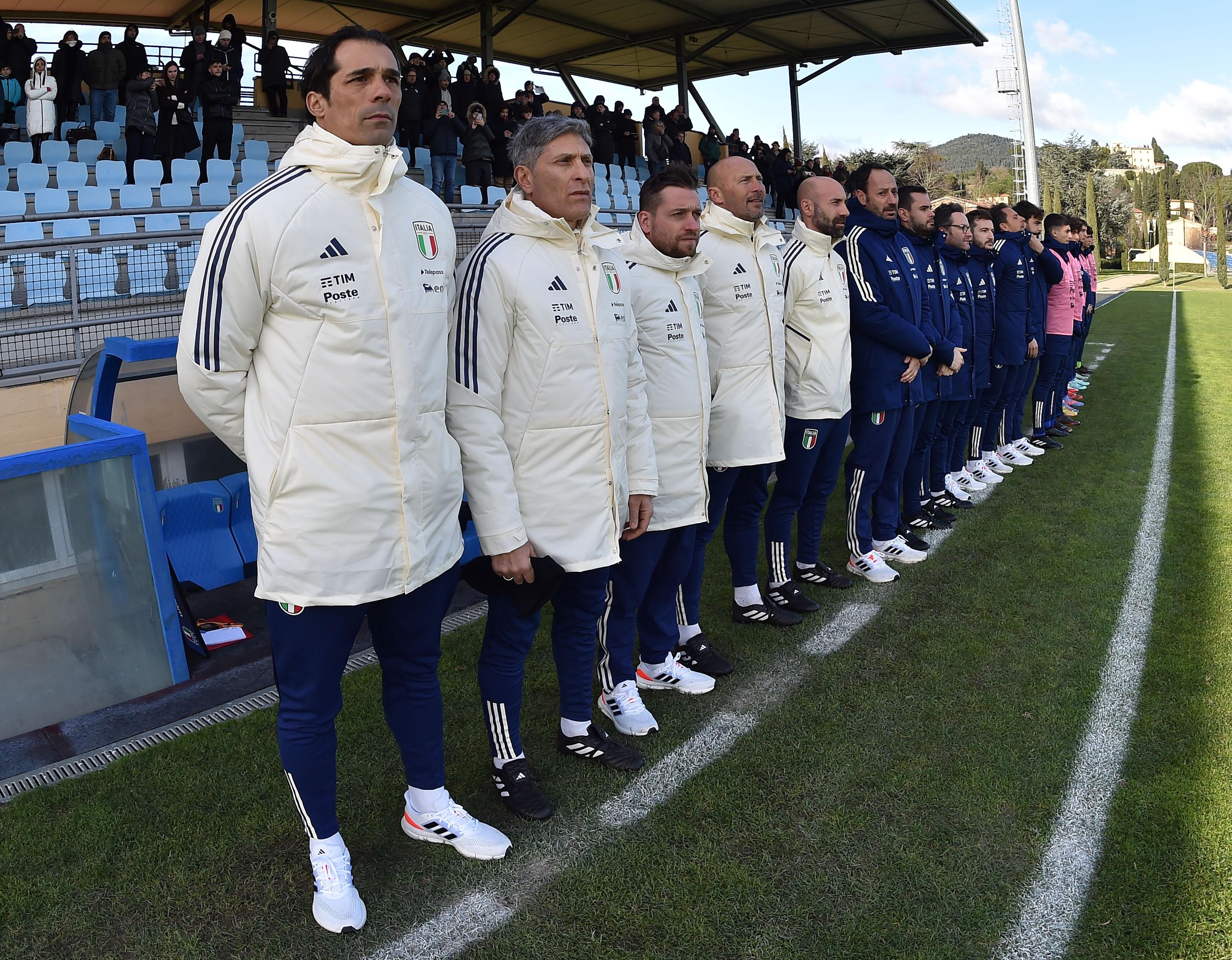 FLORENCE, ITALY - JANUARY 25: Bernardo Corradi head coach of Italy U17 prior the International Friendly match between Italy U17 and Spain U17 on January 25, 2023 in Florence, Italy. (Photo by Giuseppe Bellini/Getty Images) *** Local Caption *** Bernardo Corradi