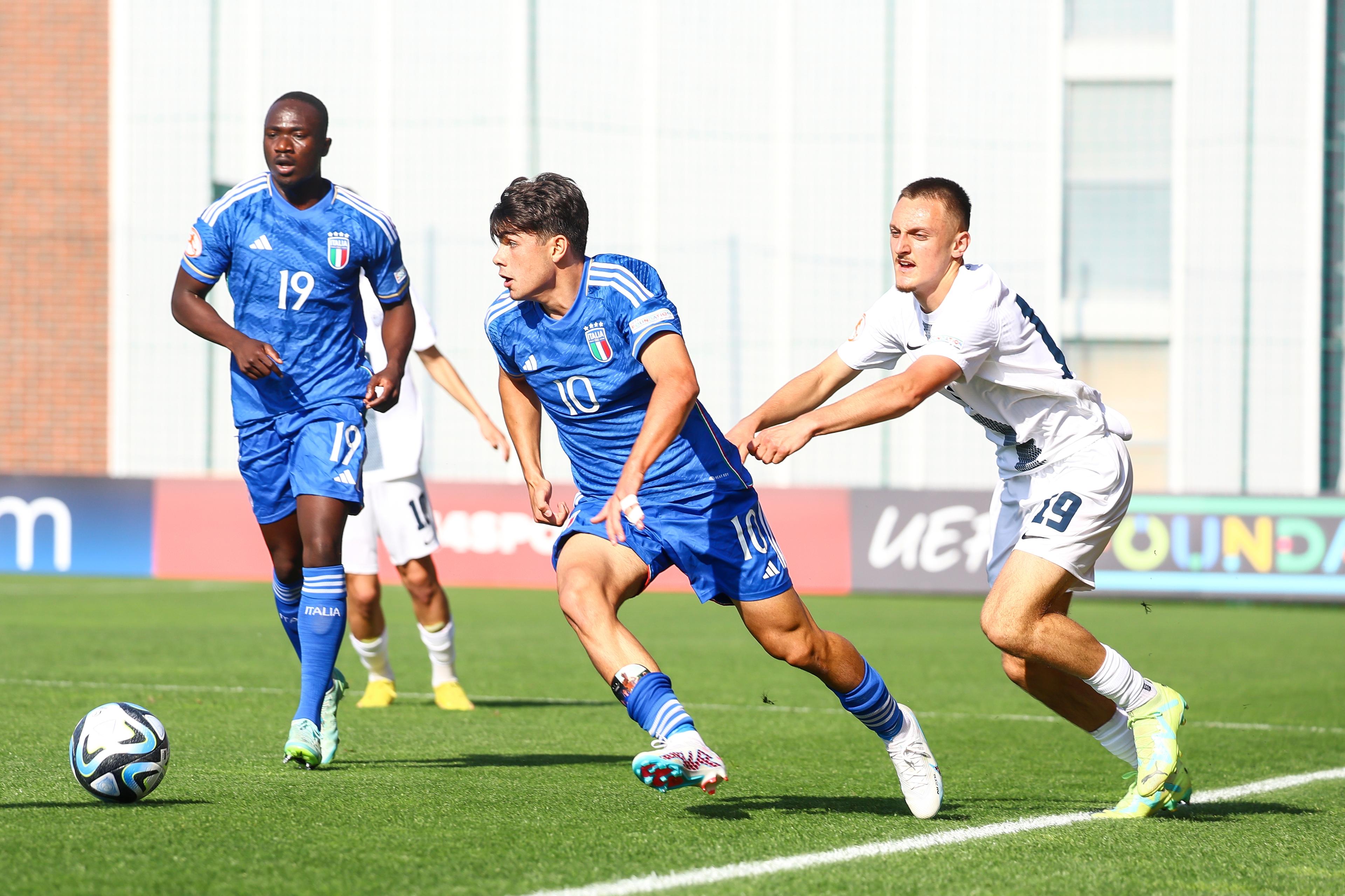 Telki, HUNGARY - MAY 24: of Slovenia and19 Seydou Fini of Italy during the UEFA European Under-17 Championship Finals 2023 Group A match between Slovenia and Italy in the Globall Football Park on May 24, 2023 in Telki, Hungary. (Photo by Szilvia Micheller /UEFA)
