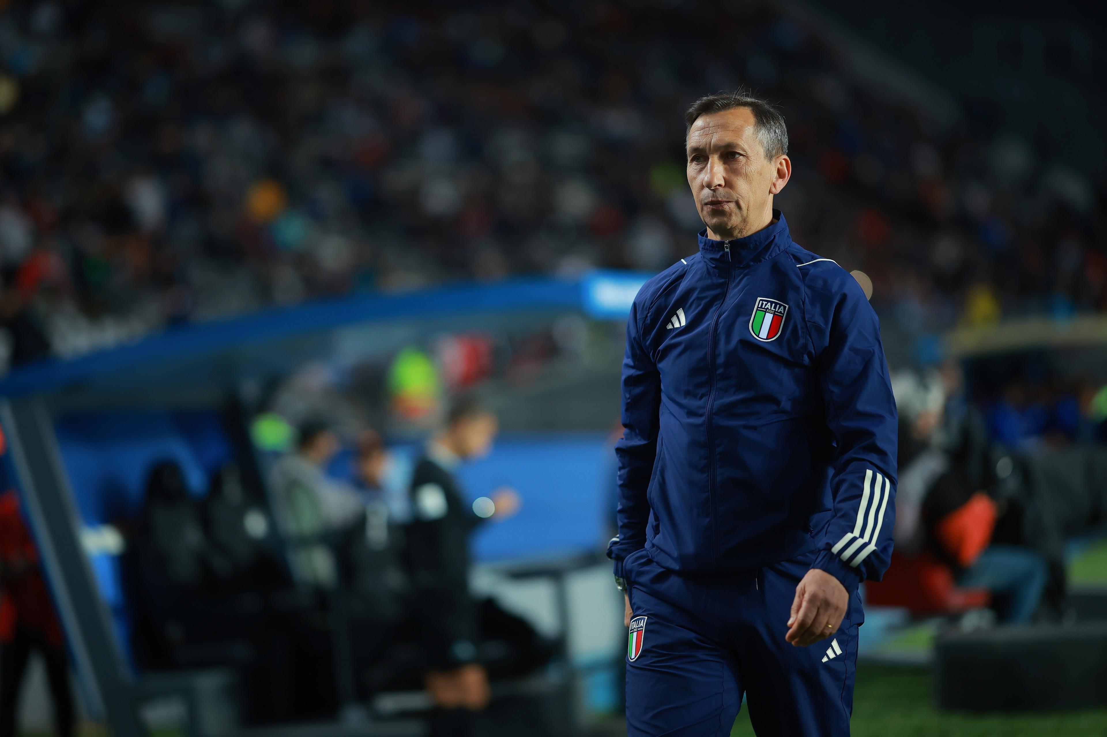 LA PLATA, ARGENTINA - MAY 31: Head coach of Italy Carmine Nunziata looks on during a FIFA U-20 World Cup Argentina 2023 Round of 16 match between England and Italy at Estadio La Plata on May 31, 2023 in La Plata, Argentina. (Photo by Hector Vivas - FIFA/FIFA via Getty Images)