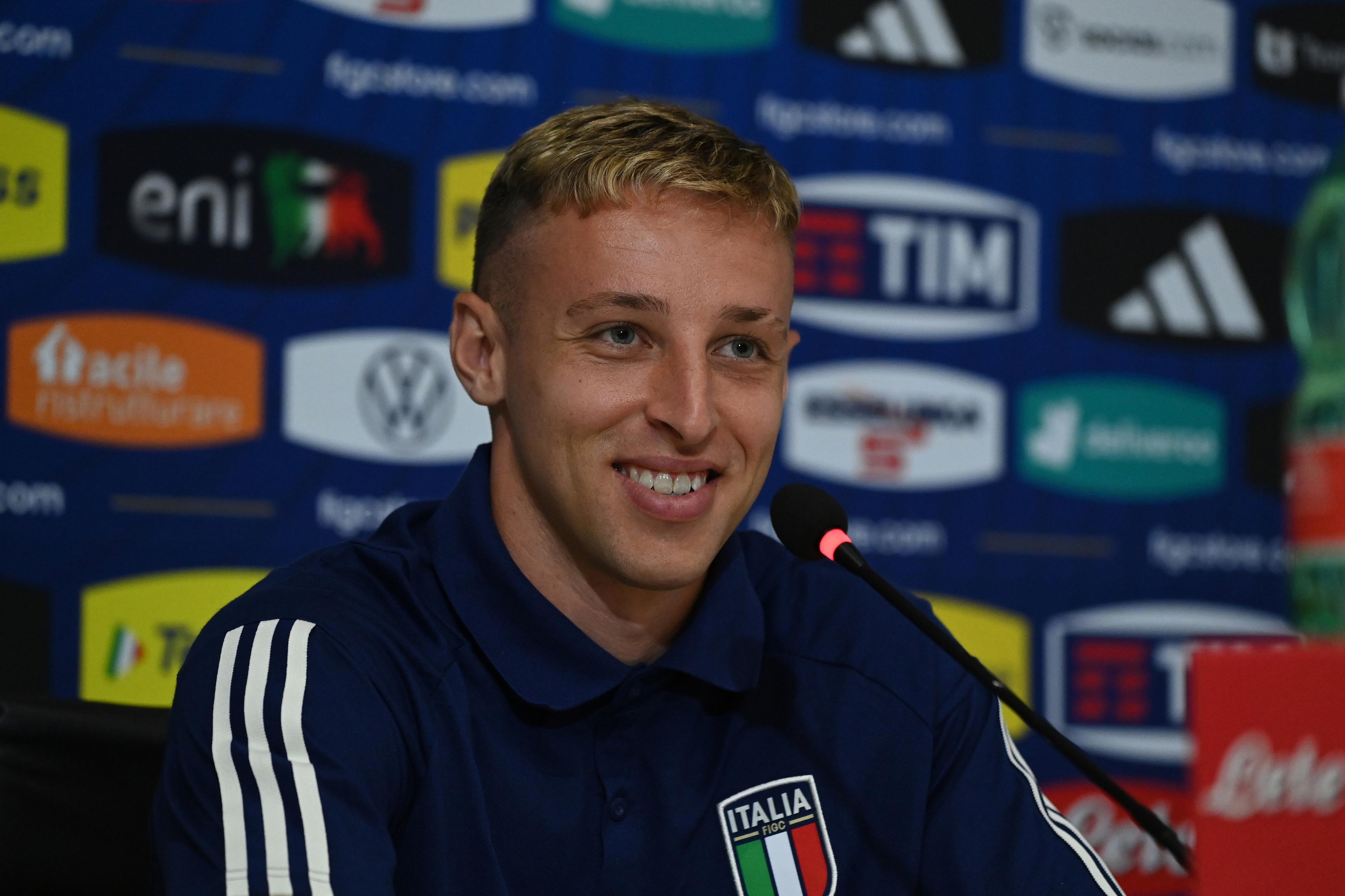 FLORENCE, ITALY - JUNE 13: Davide Frattesi of Italy speaks with the media during press conference at Centro Tecnico Federale di Coverciano on June 13, 2023 in Florence, Italy. (Photo by Claudio Villa/Getty Images)