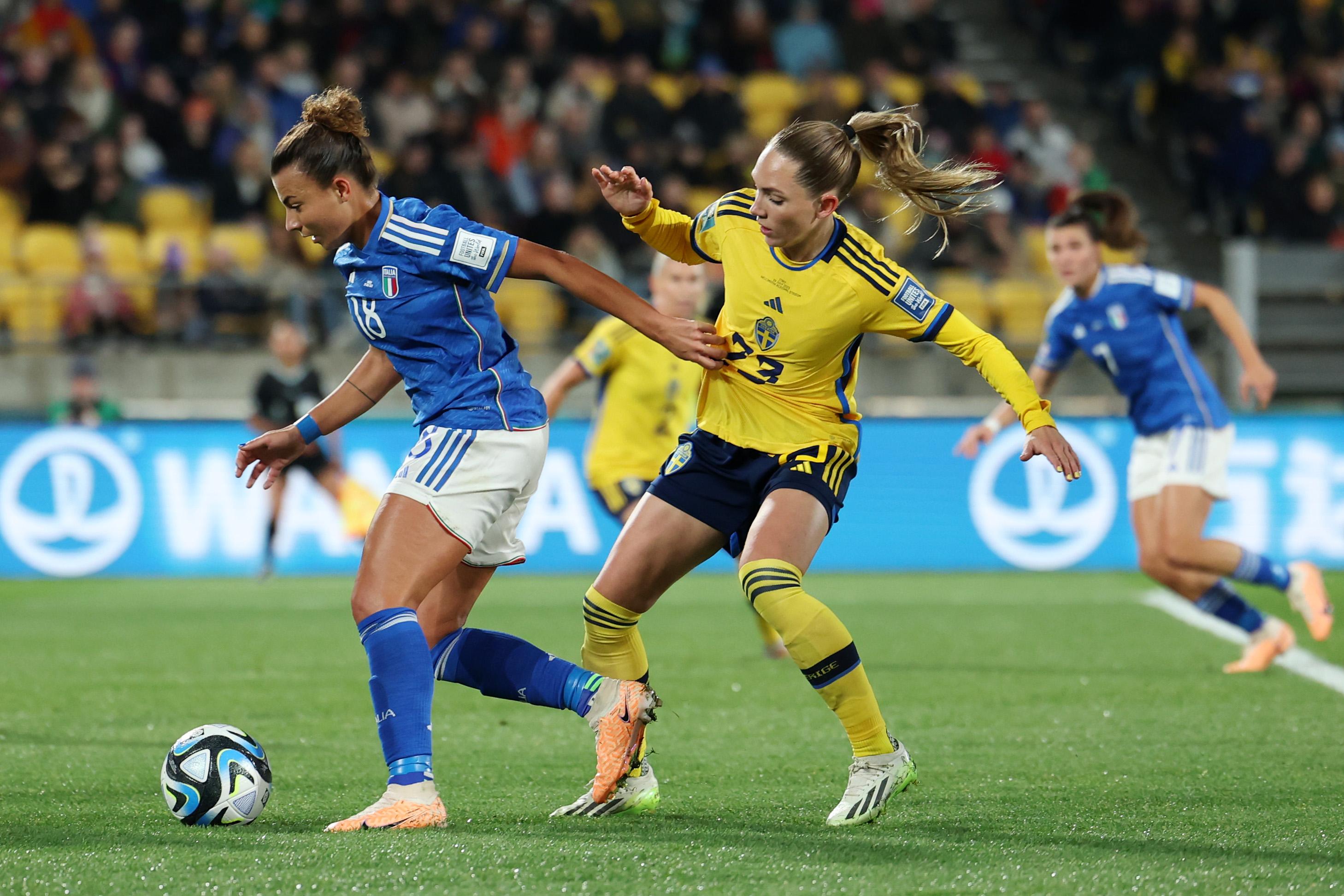 WELLINGTON, NEW ZEALAND - JULY 29: Arianna Caruso of Italy controls the ball against Amanda Ilestedt of Sweden during the FIFA Women's World Cup Australia & New Zealand 2023 Group G match between Sweden and Italy at Wellington Regional Stadium on July 29, 2023 in Wellington / Te Whanganui-a-Tara, New Zealand. (Photo by Maja Hitij - FIFA/FIFA via Getty Images)