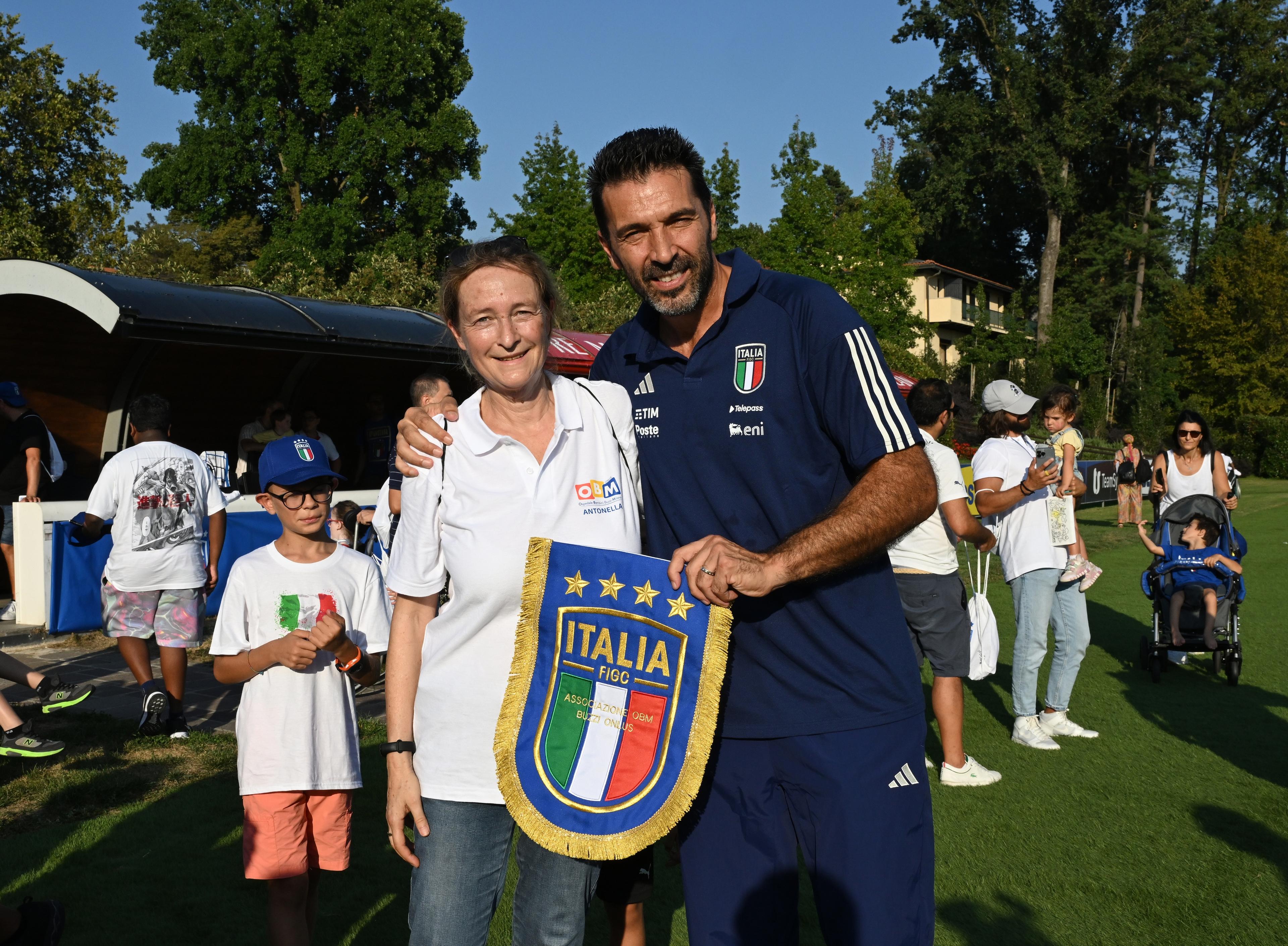 CAIRATE, ITALY - SEPTEMBER 10: BAMBINI OSPEDALE BUZZI at Milanello on September 10, 2023 in Cairate, Italy. (Photo by Claudio Villa/Getty Images)