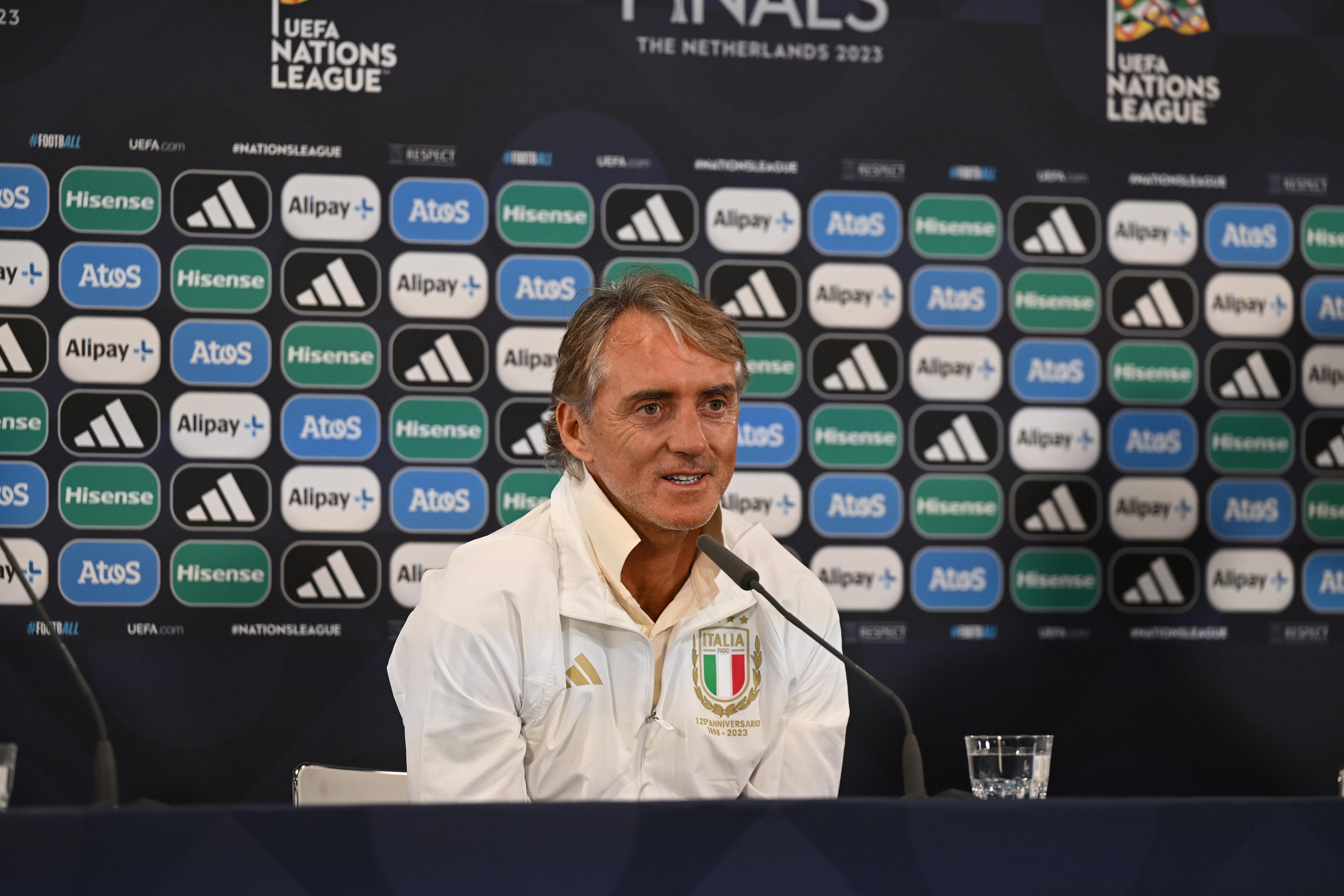 ENSCHEDE, NETHERLANDS - JUNE 14:  Head coach of Italy Roberto Mancini speaks with the media prior to the UEFA Nations League 2022/23 at FC Twente Stadium on June 14, 2023 in Enschede, Netherlands. (Photo by Claudio Villa/Getty Images)