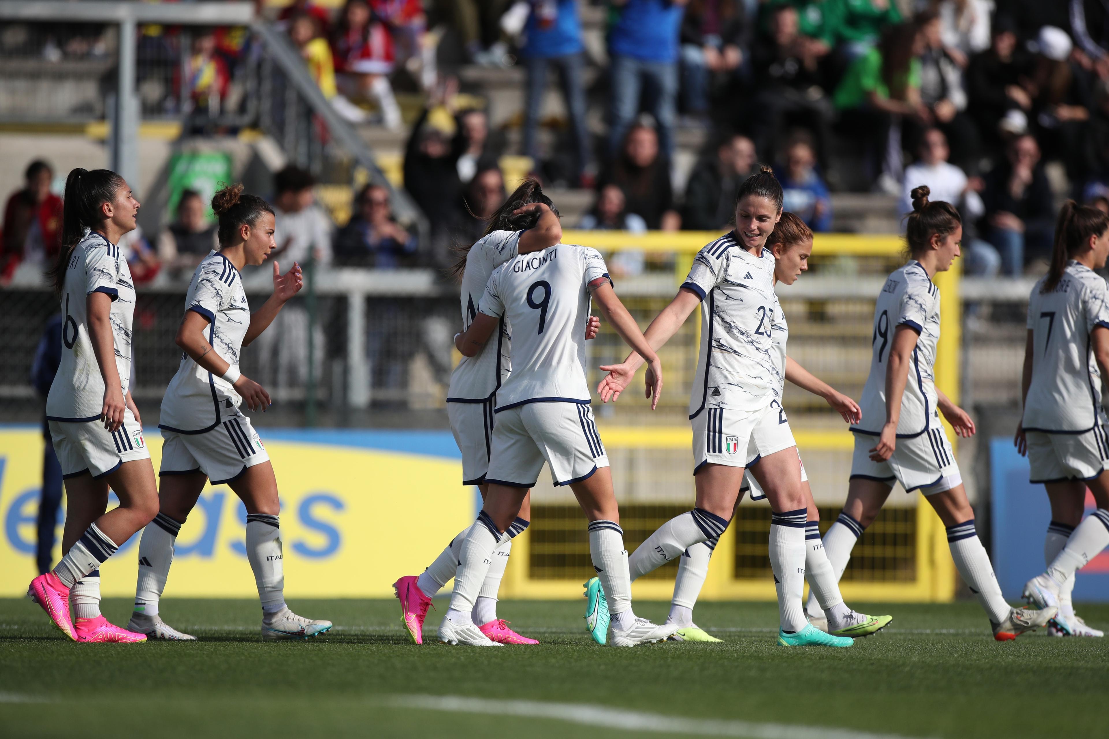 ROME, ITALY - APRIL 11:  Valentina Giacinti of Italy women with her teammates celebrates after scoring the opening goal during the International friendly match between Italy women and Colombia women at Stadio Tre Fontane on April 11, 2023 in Rome, Italy. (Photo by Paolo Bruno/Getty Images)