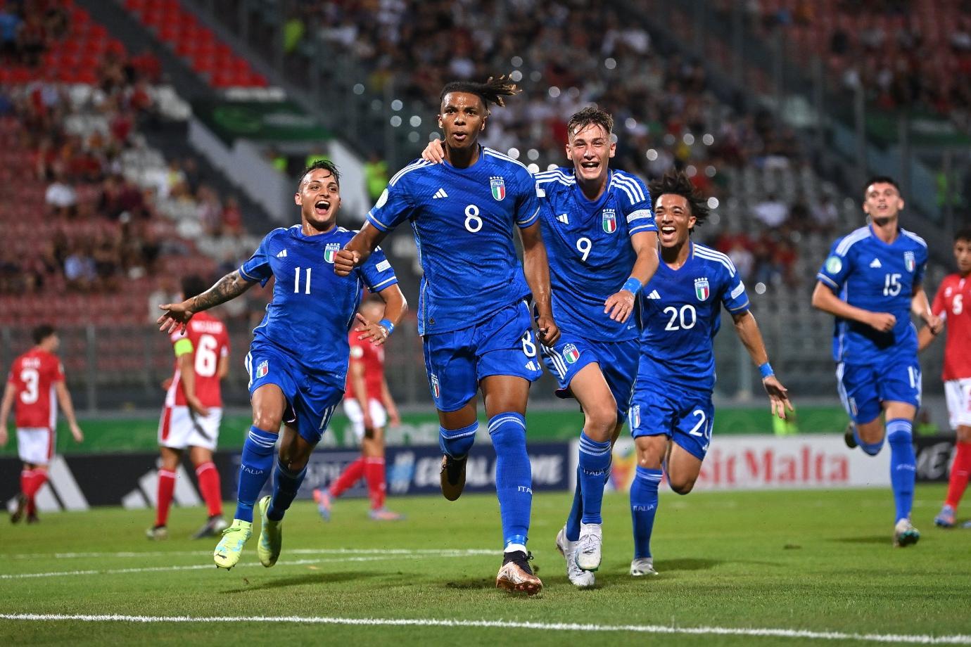 L’Italia parte forte: battuta Malta nel debutto europeo. I gol di N’Dour, Esposito, D’Andrea e Vignato