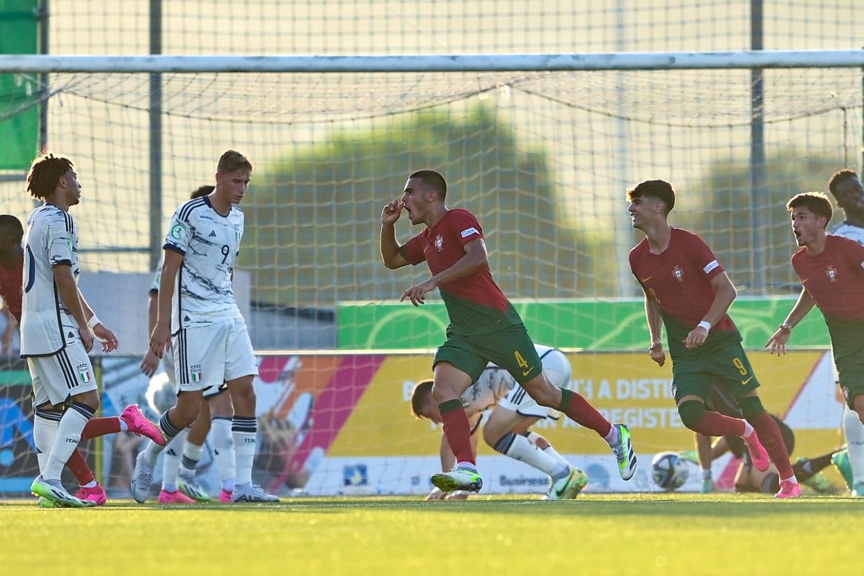 L’Italia inizia bene e poi si perde. Sconfitta 5-1 dal Portogallo, il passaggio alle semifinali sarà deciso domenica con l’ultima partita contro la Polonia