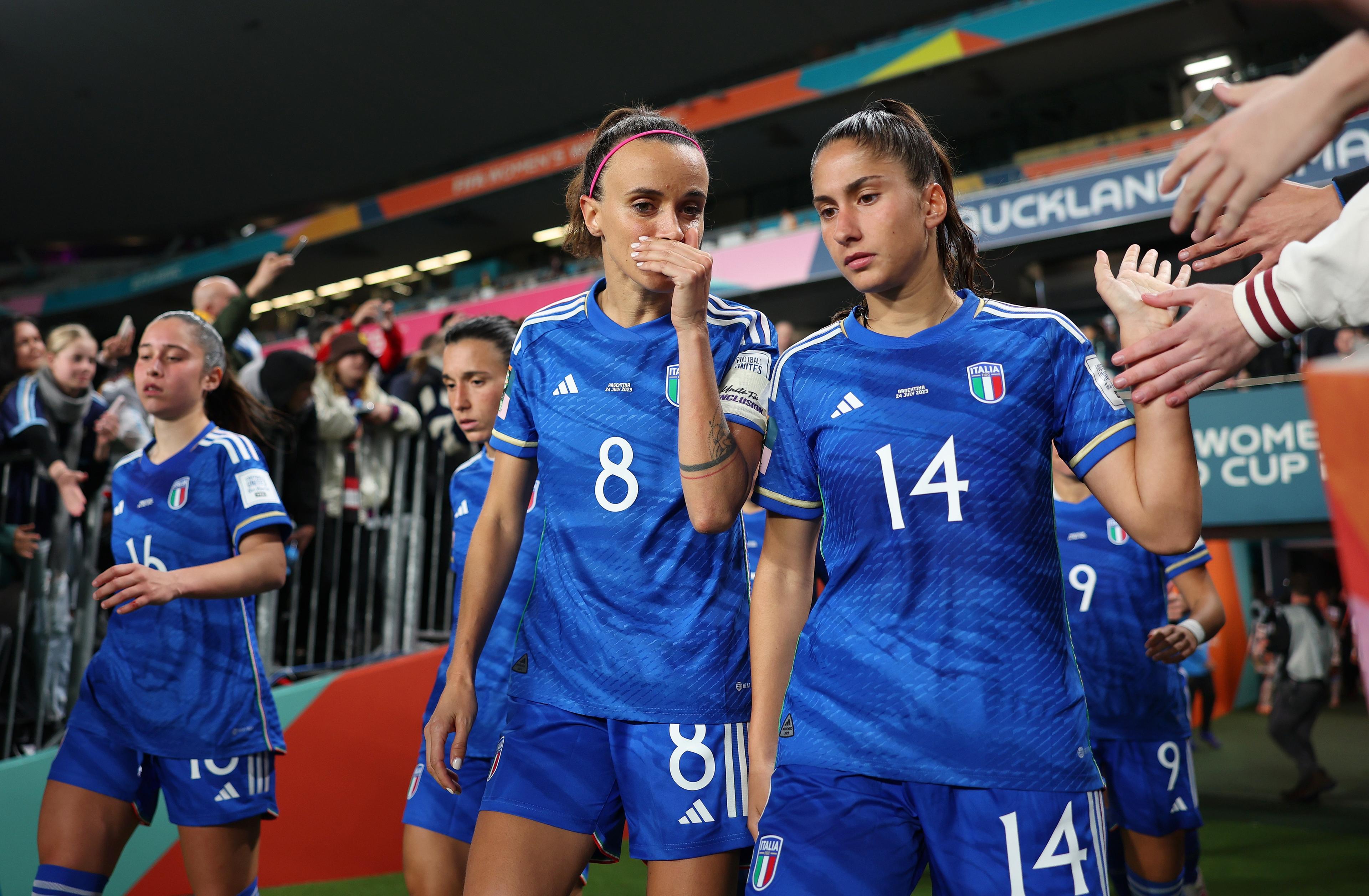 AUCKLAND, NEW ZEALAND - JULY 24: Barbara Bonansea and Chiara Beccari of Italy talk while walking out the pitch before the second half during the FIFA Women's World Cup Australia & New Zealand 2023 Group G match between Italy and Argentina at Eden Park on July 24, 2023 in Auckland / TÄmaki Makaurau, New Zealand. (Photo by Jan Kruger - FIFA/FIFA via Getty Images)
