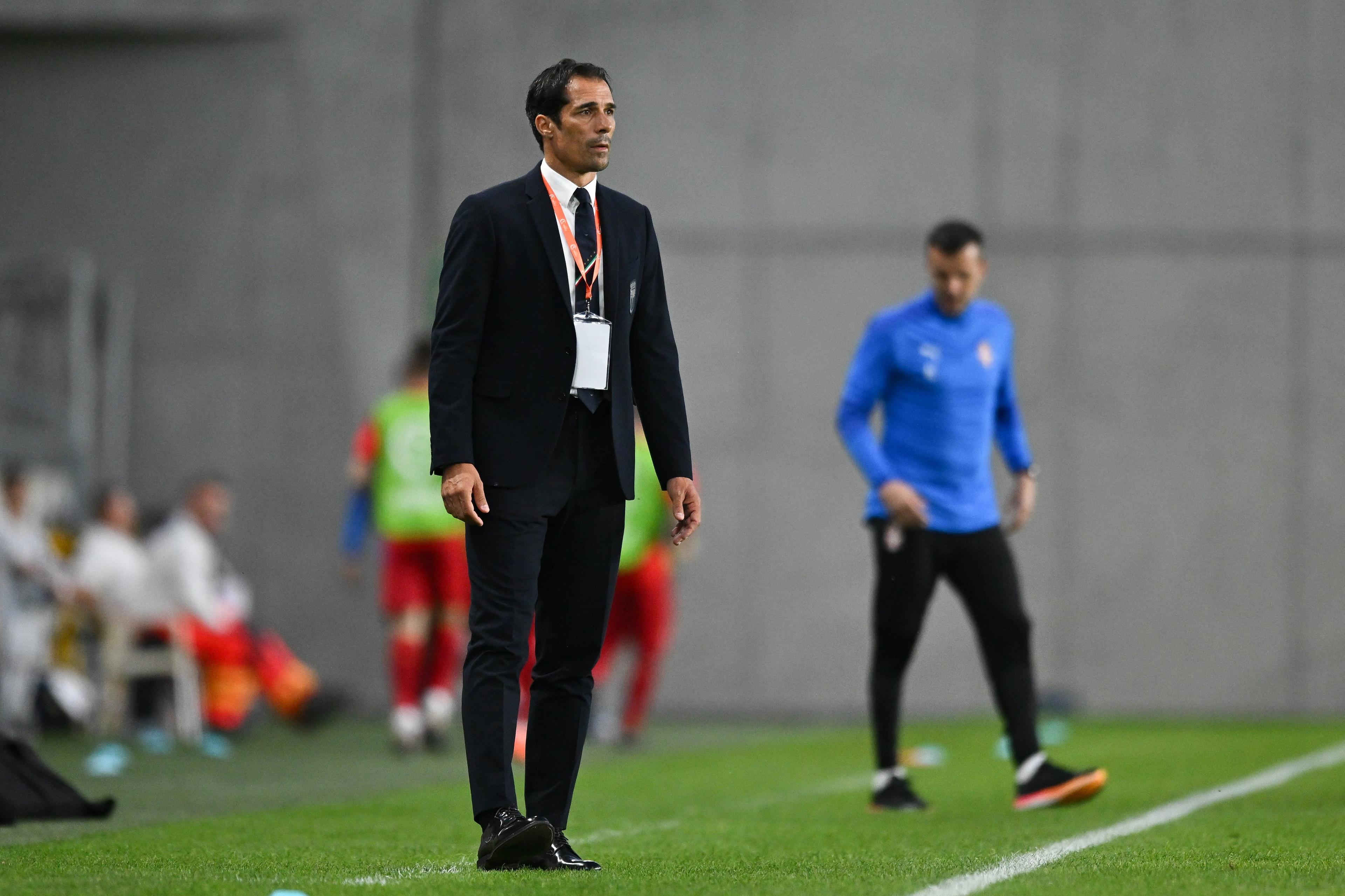 BUDAPEST, HUNGARY - MAY 21: Italy head coach Bernardo Corradi during the UEFA European Under-17 Championship Finals 2023 Group B match between Serbia and Italy in the Hidegkuti N\\u00C3\\u00A1ndor Stadiom on May 21, 2023 in Budapest, Hungary. (Photo by Ben McShane - Sportsfile/UEFA via Getty Images)