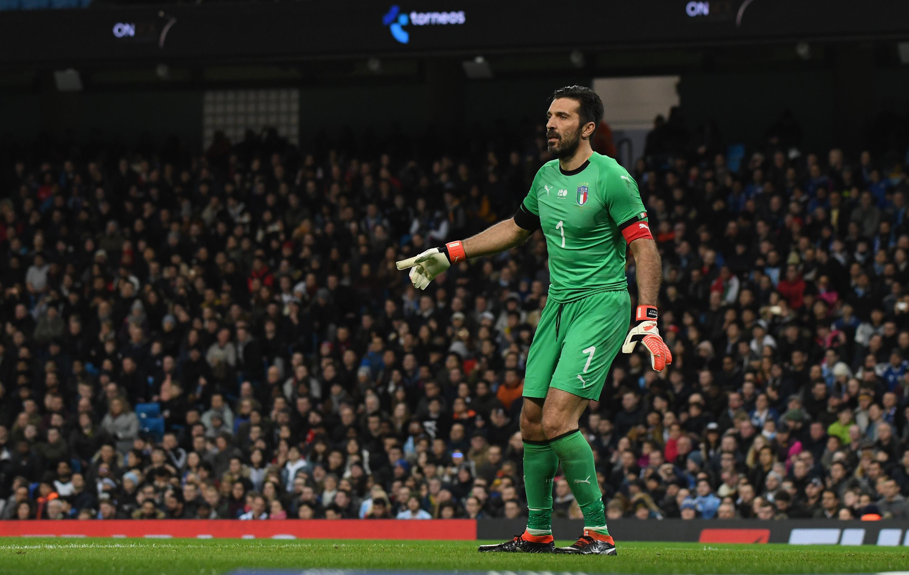 MANCHESTER, ENGLAND - MARCH 23: Gianluigi Buffon of Italy in action during the International friendly match between Italy and Argentina at Etihad Stadium on March 23, 2018 in Manchester, England. (Photo by Claudio Villa/Getty Images) *** Local Caption *** Gianluigi Buffon