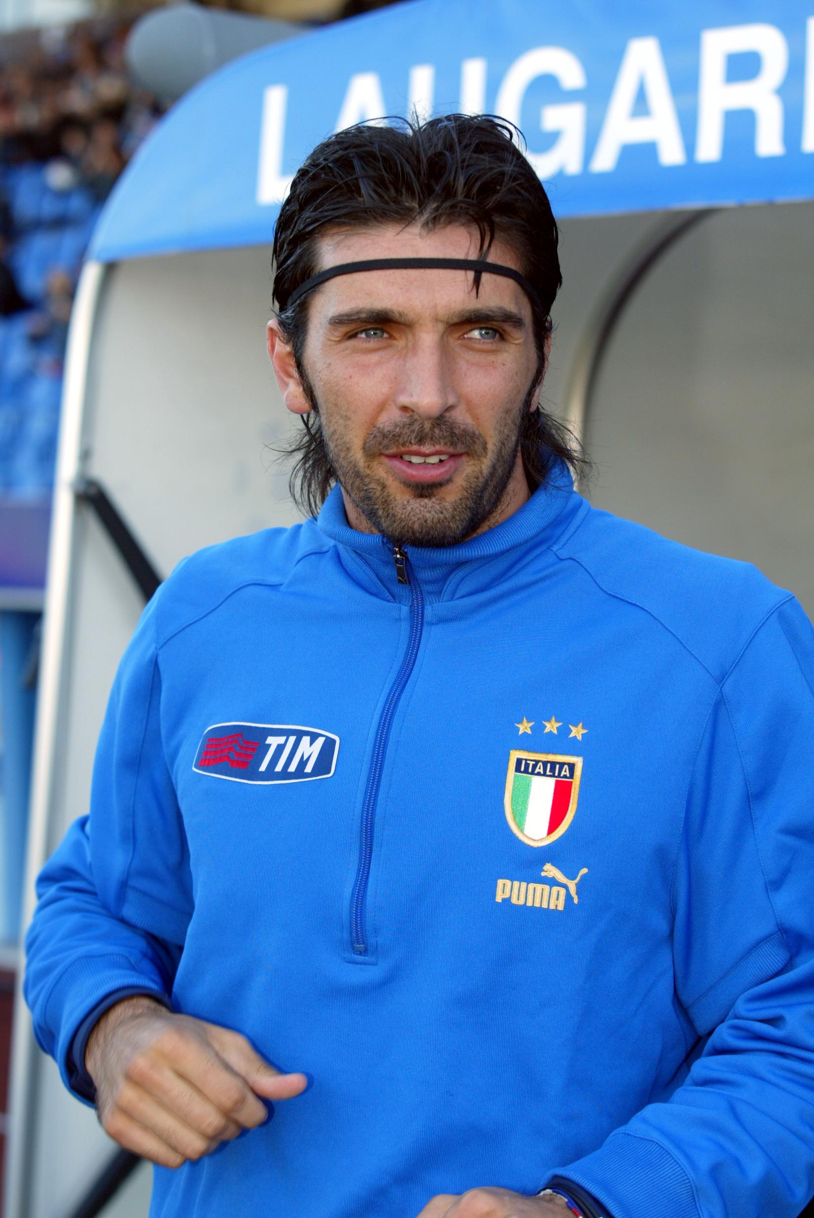 REYKJAVIK, ICELAND - AUGUST 18: Gianluigi Buffon during the International friendly football match at Laugardalsvollur stadium in Reykjavik 18 August 2004. Iceland won the match 2-0. Ag-Foto-Alberto-Sabattini-Modena (Photo by FIGC/FIGC) *** Local Caption *** Gianluigi Buffon