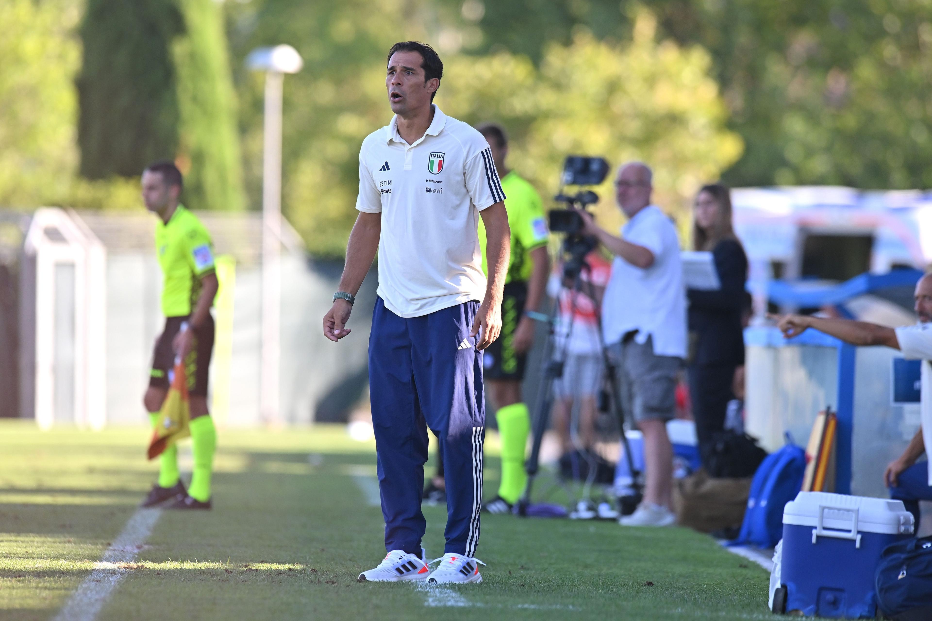 FLORENCE, ITALY - AUGUST 09: Bernardo Corradi head coach of Italy U19 looks on during the match between Italy U19 and Albania U19 at Centro Tecnico Federale di Coverciano on August 09, 2023 in Florence, Italy. (Photo by Alessandro Sabattini/Getty Images)