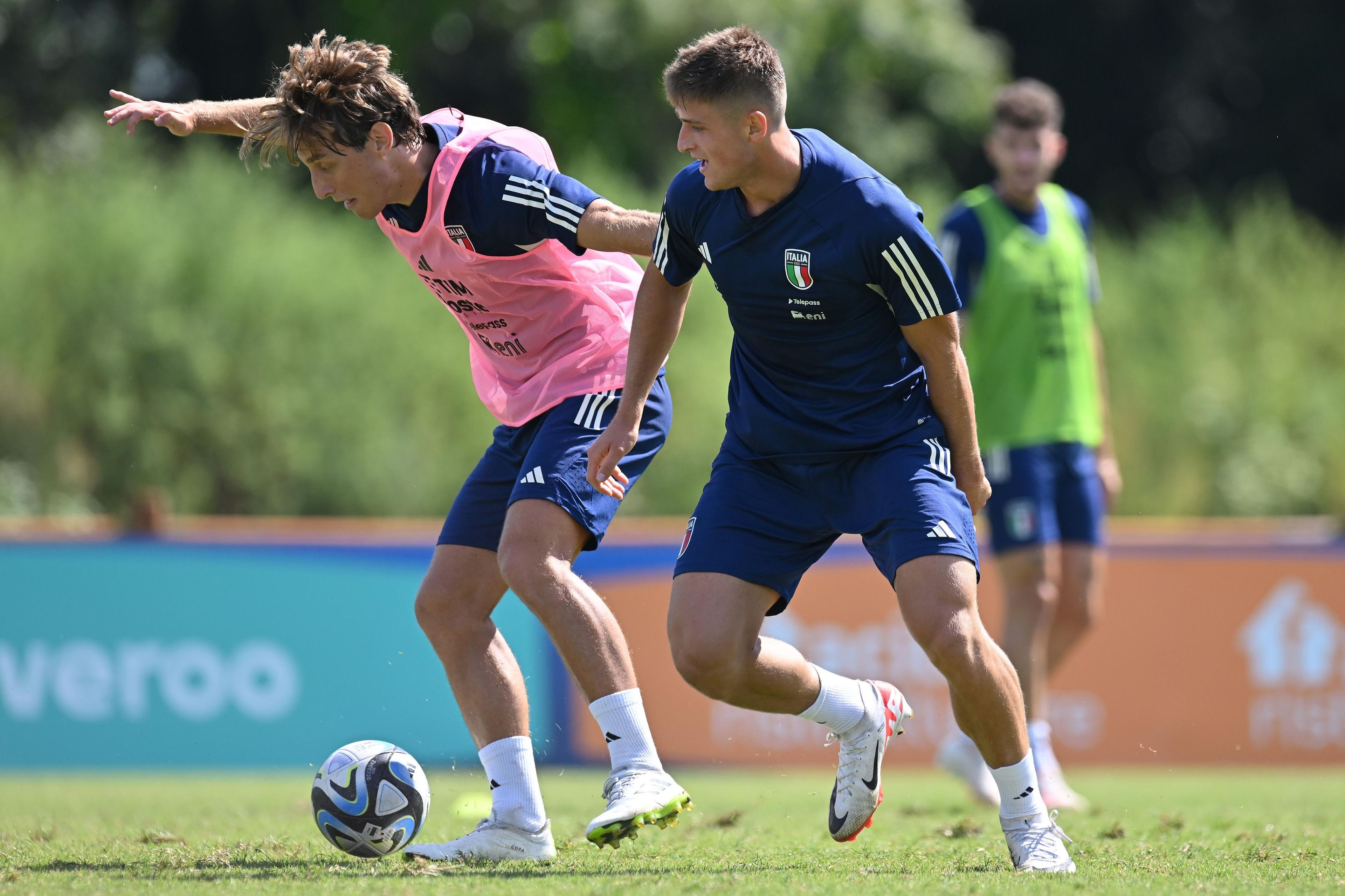 TIRRENIA, ITALY - SEPTEMBER 04: during the Italy U21 Training Session on September 04, 2023 in Tirrenia, Italy. (Photo by Alessandro Sabattini/Getty Images)