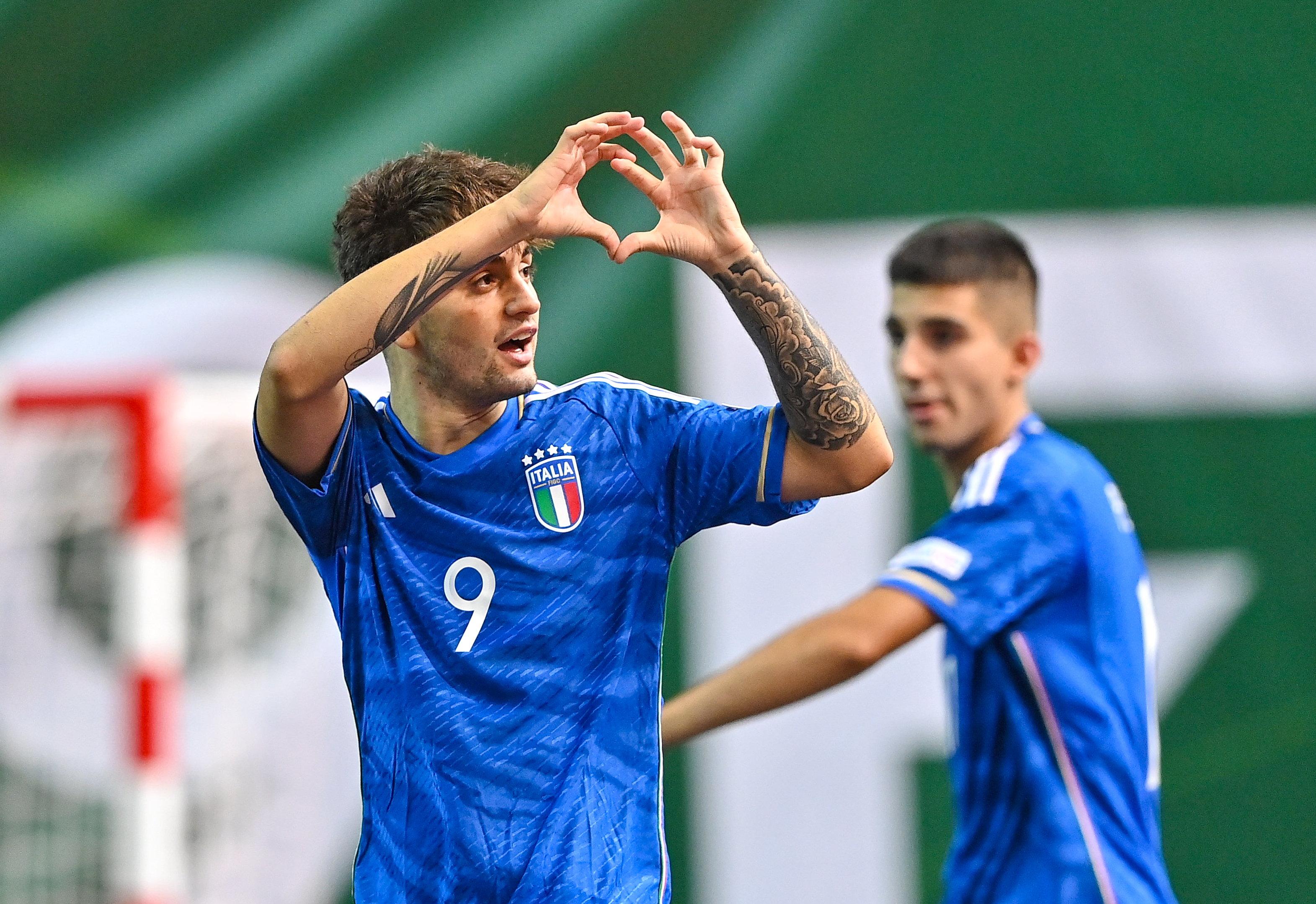 POREC, CROATIA - SEPTEMBER 3: Gabriele Ficara of Italy celebrates after scoring his side's first goal during the UEFA Under-19 Futsal EURO 2023 match between Ukraine and Italy at the Zatika Arena on 3 September 2023 in Porec, Croatia. (Photo by Piaras Ã“ MÃdheach - Sportsfile/UEFA via Getty Images)