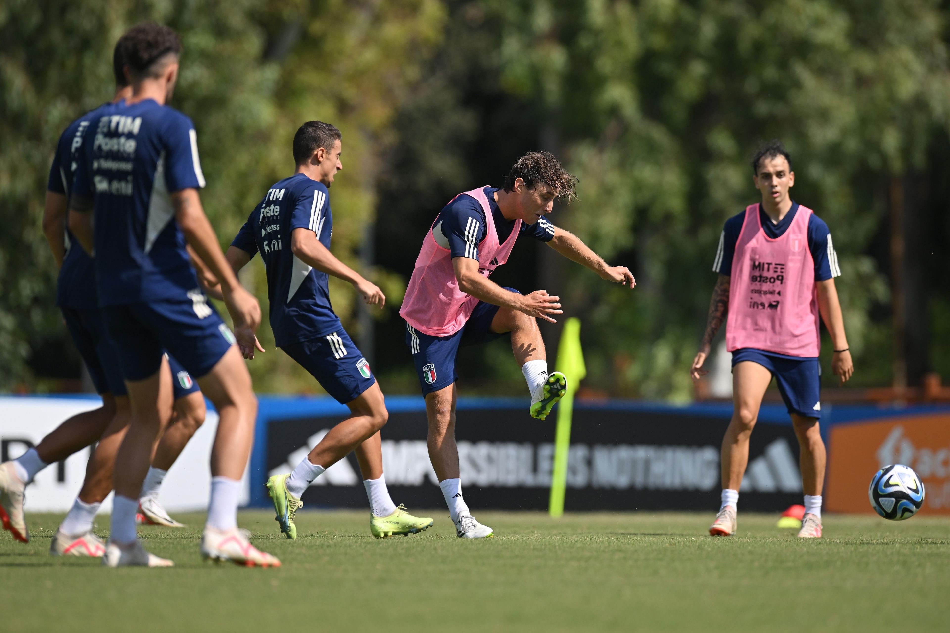 TIRRENIA, ITALY - SEPTEMBER 04: during the Italy U21 Training Session on September 04, 2023 in Tirrenia, Italy. (Photo by Alessandro Sabattini/Getty Images)
