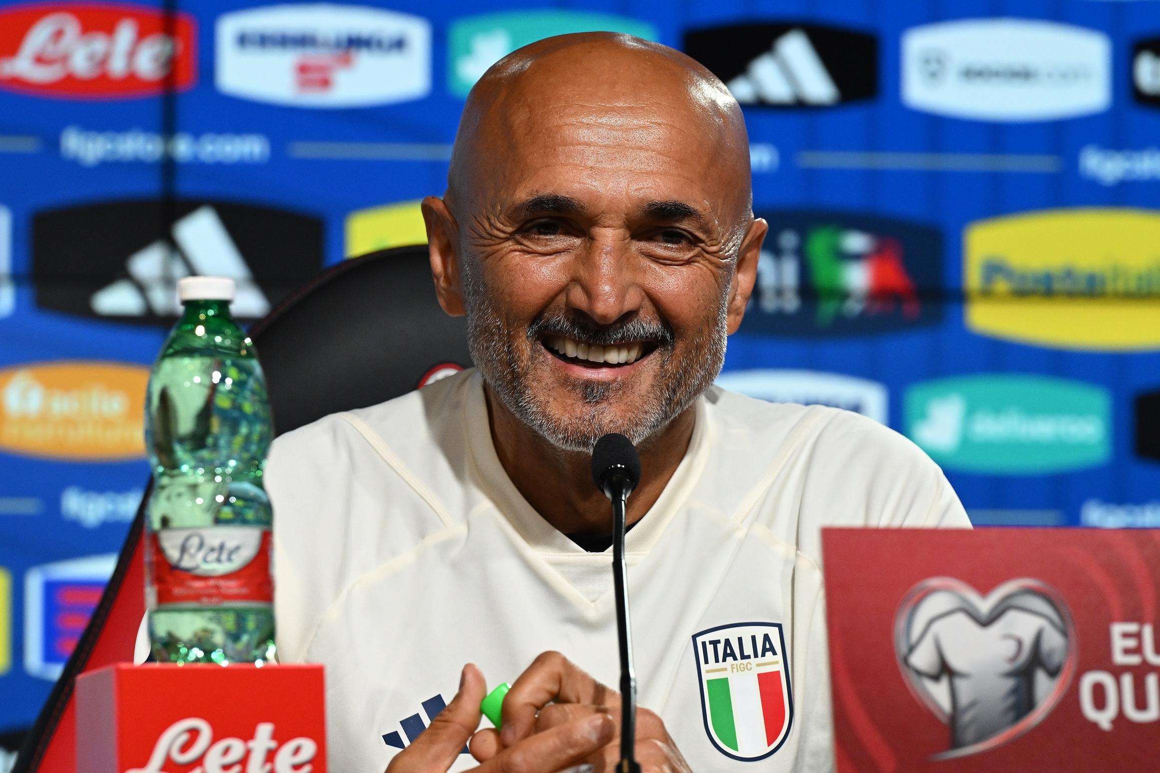 CAIRATE, ITALY - SEPTEMBER 11:  Head coach of Italy Luciano Spalletti speaks with the media during press conference at Milanello on September 11, 2023 in Cairate, Italy. (Photo by Claudio Villa/Getty Images)