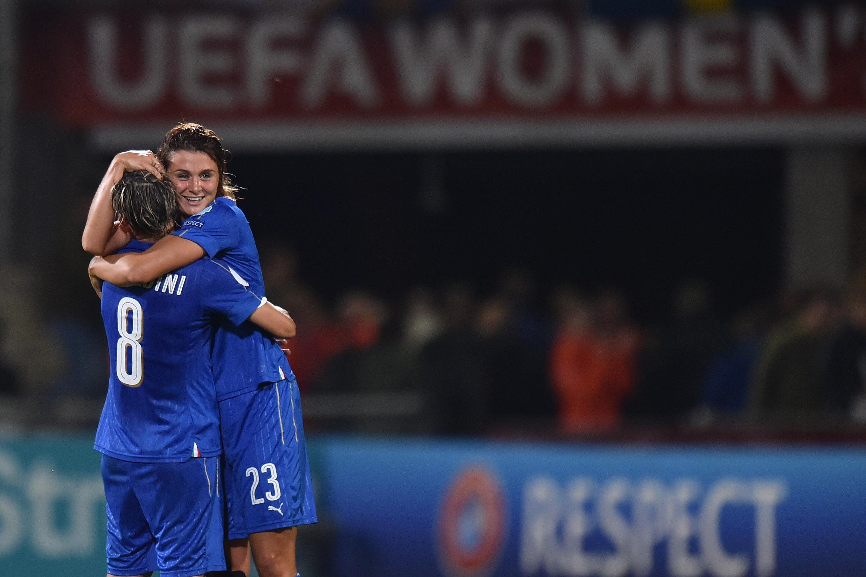 DOETINCHEM, NETHERLANDS - JULY 25:  during the UEFA Women\\'s Euro 2017 Group B match between Sweden and Italy at Stadion De Vijverberg on July 25, 2017 in Doetinchem, Netherlands.  (Photo by Tullio M. Puglia/Getty Images)