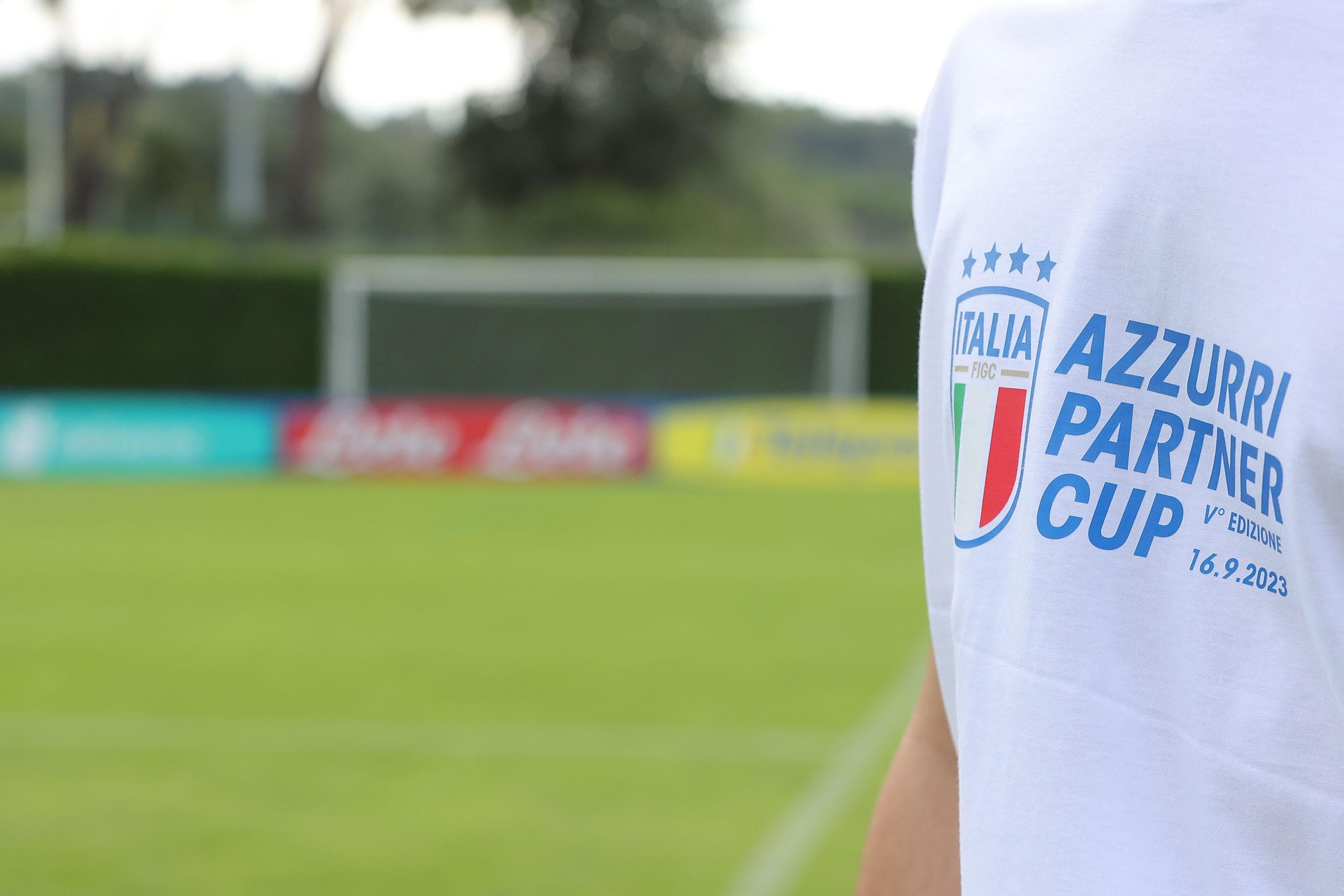 Questa Coppa piace, diverte, unisce, include. Riduce le distanze. Diffonde un'euforia contagiosa...