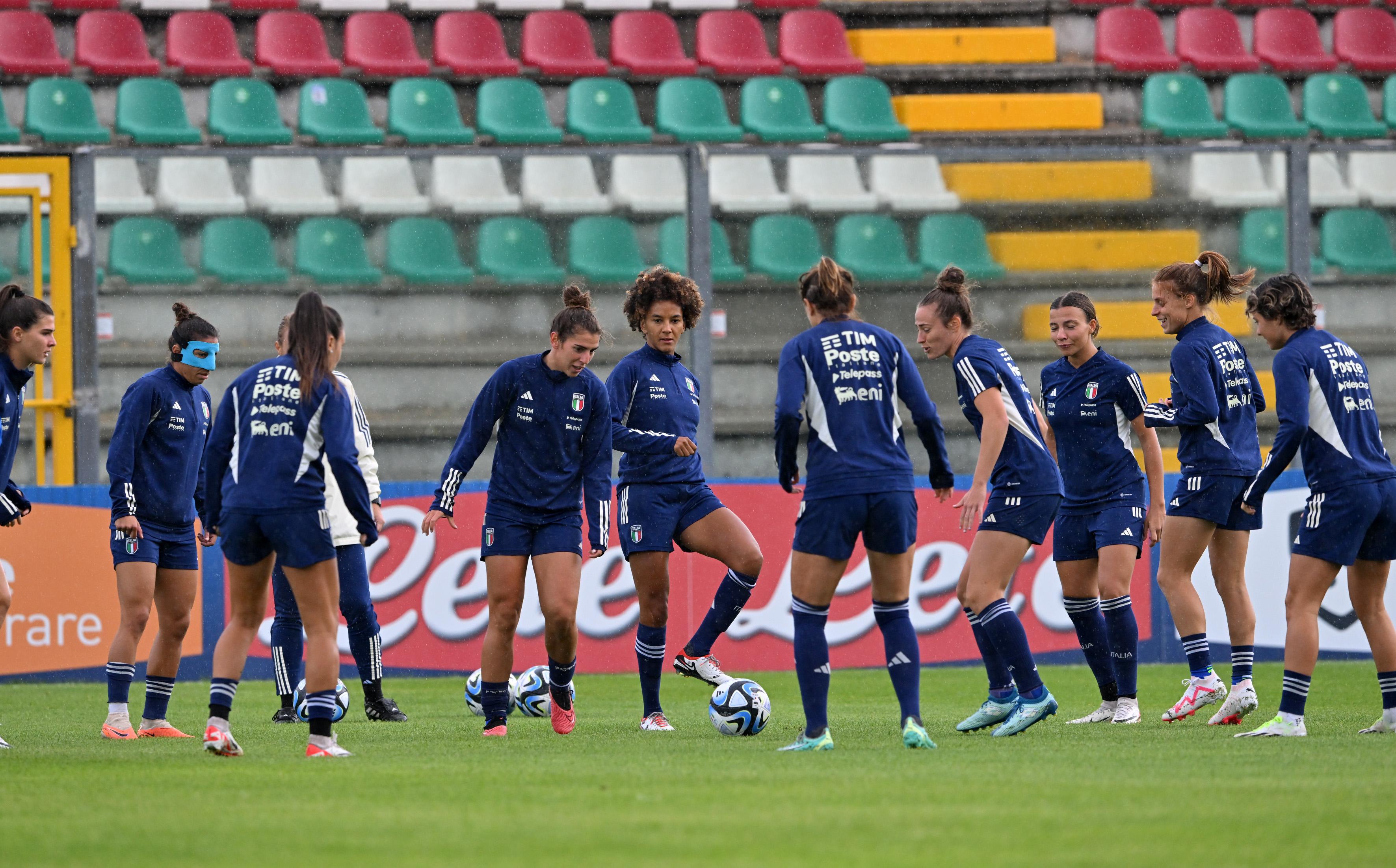 CASTEL DI SANGRO, ITALY - SEPTEMBER 25: Players of Italian women's national team in action during Italy Women Training Session & Press Conference on September 25, 2023 in Castel di Sangro, Italy. (Photo by Giuseppe Bellini/Getty Images)
