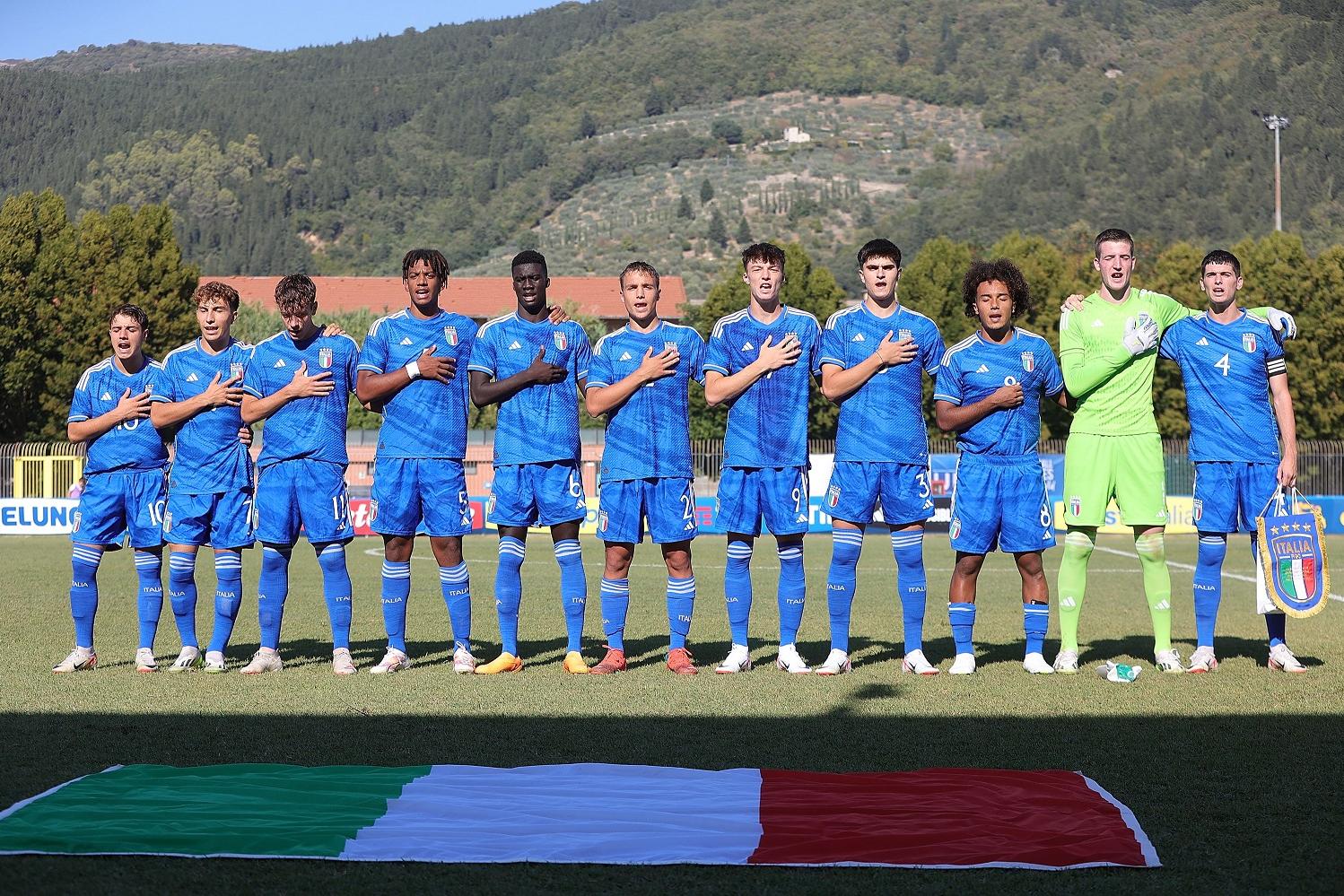 PRATO, ITALY - SEPTEMBER 11: Italy U19 poses during the Friendly Match between Italy U19 and Netherlands U19 on September 11, 2023 in Prato, Italy. (Photo by Gabriele Maltinti/Getty Images)