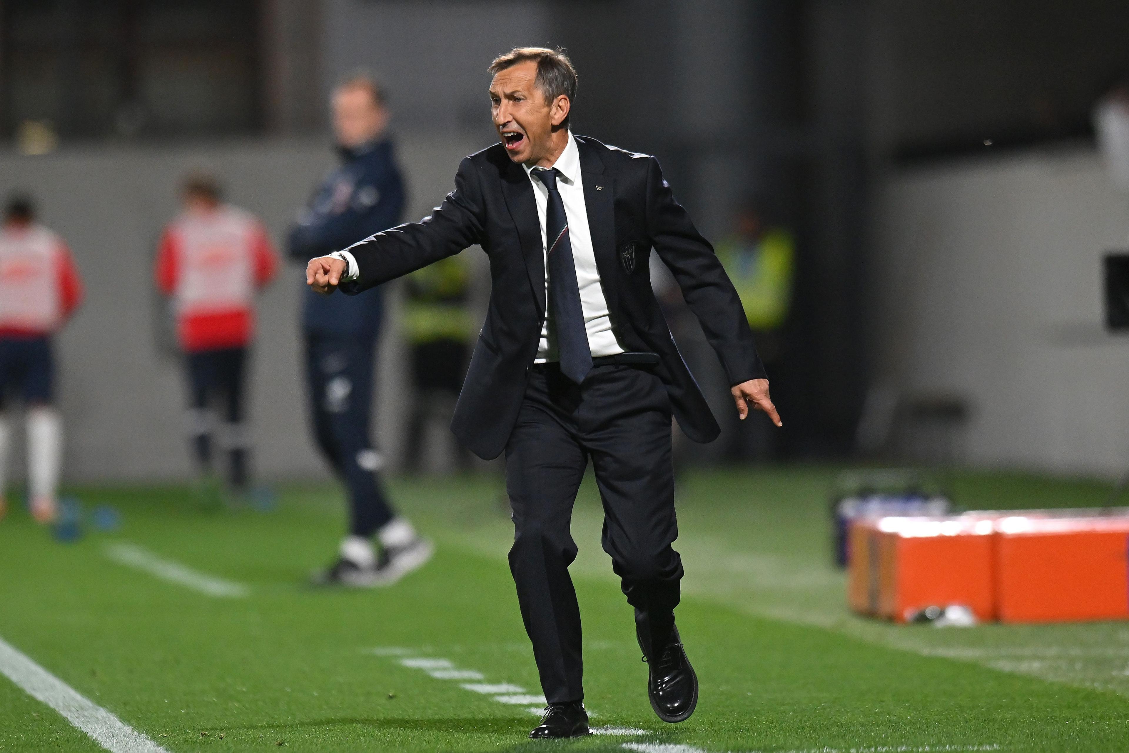 NOTTINGHAM, ENGLAND - OCTOBER 17:Carmine Nunziata head coach of Italy during the UEFA U21 EURO Qualifier match between Italy and Norway at City Ground on October 17, 2023 in Nottingham, England. (Photo by Alessandro Sabattini/Getty Images)