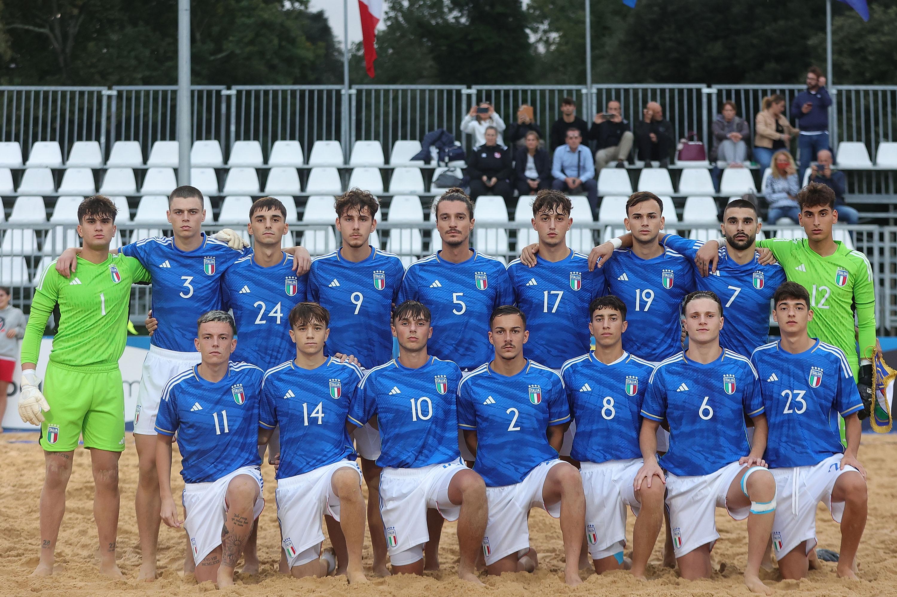 TIRRENIA, ITALY - OCTOBER 19: Italy poses during friendly match between Italy and Spain on October 19, 2023 in Tirrenia, Italy. (Photo by Gabriele Maltinti/Getty Images)