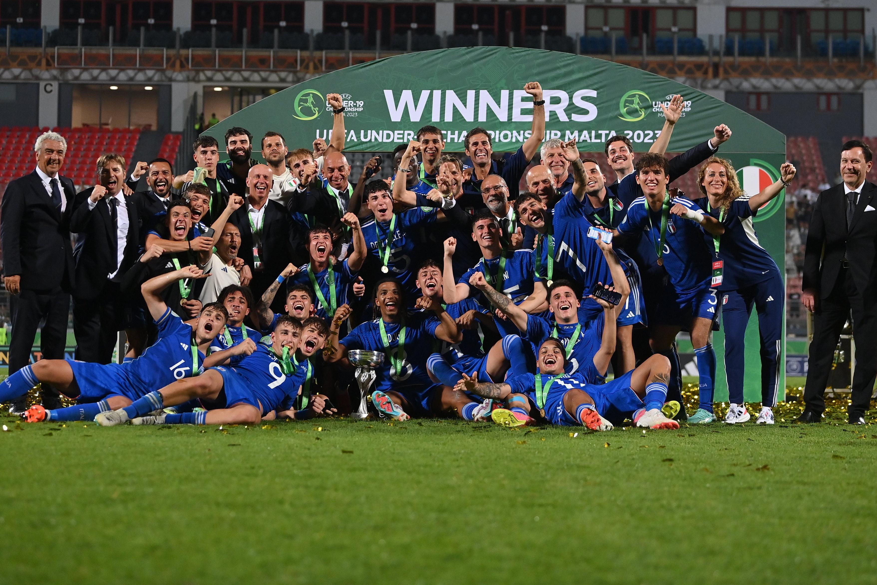 TA\\' QALI, MALTA - JULY 16: The Italy team celebrate after the UEFA European Under-19 Championship 2022/23 final match between Portugal and Italy at the National Stadium on July 16, 2023 in Ta\\' Qali, Malta. (Photo by Seb Daly - Sportsfile/UEFA via Getty Images)