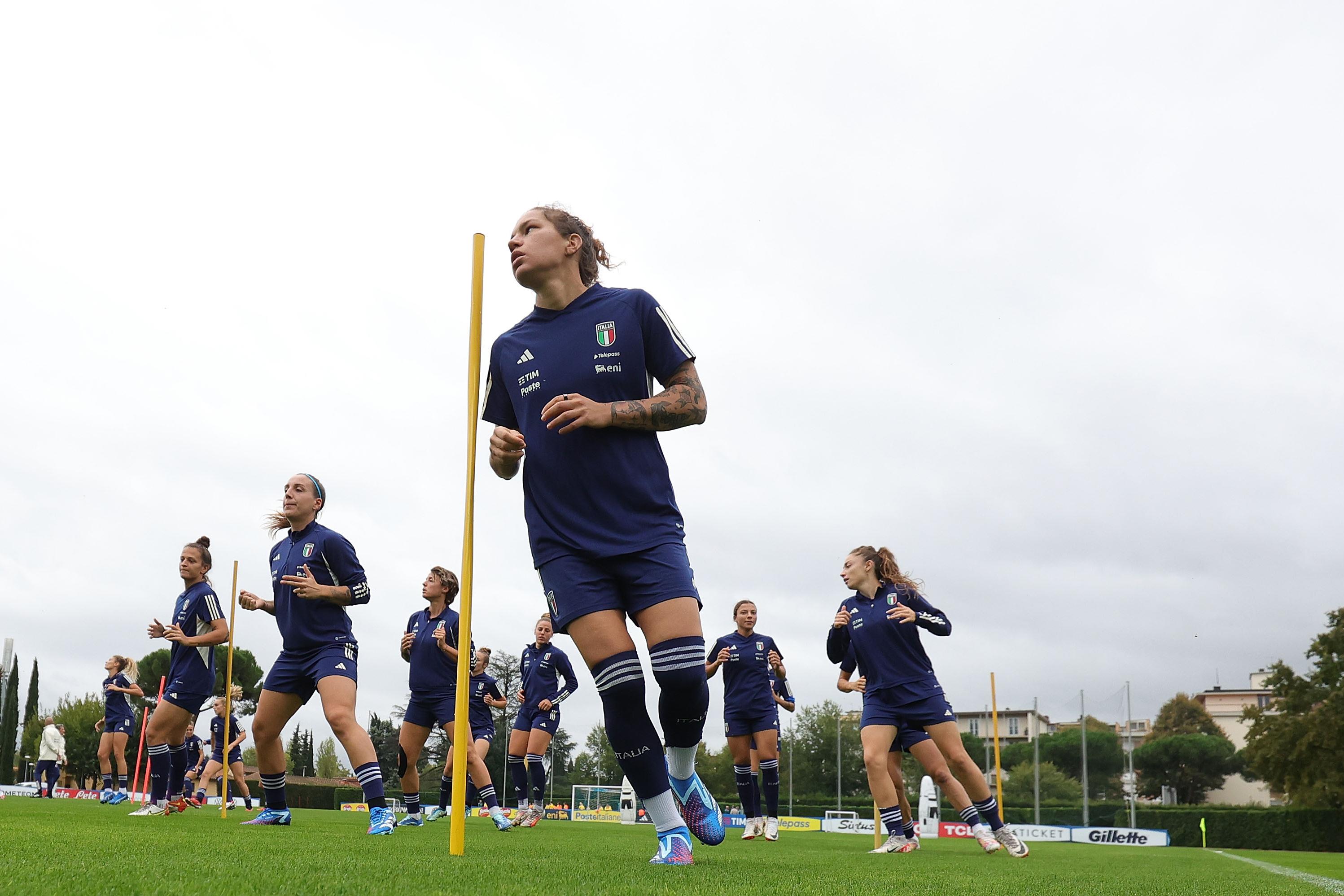 FLORENCE, ITALY - OCTOBER 24: Elena Linari of Italy during Italy Women training session at Centro Tecnico Federale di Coverciano on October 24, 2023 in Florence, Italy. (Photo by Gabriele Maltinti/Getty Images) *** Local Caption *** Elena Linari