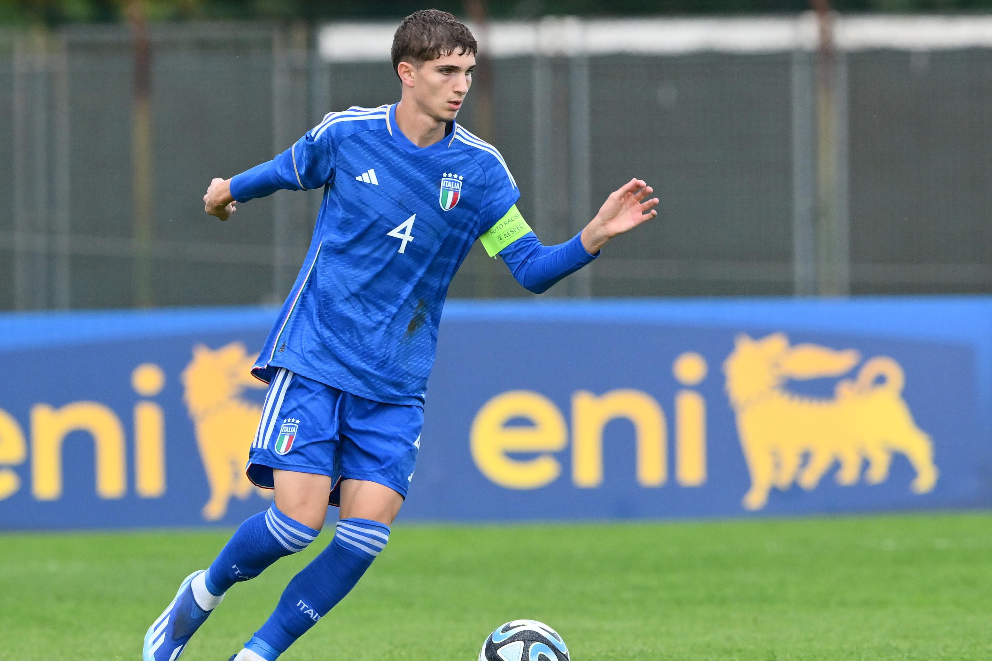 SANT\\'ARCANGELO DI ROMAGNA, ITALY - OCTOBER 25: Niccolo\\' Gariani of Italy in action during European Under-17 Championship 2024 qualifying round match between Italy snd San Marino at Stadio Valentino Mazzola on October 25, 2023 in Sant\\'Arcangelo di Romagna, Italy. (Photo by Giuseppe Bellini/Getty Images)