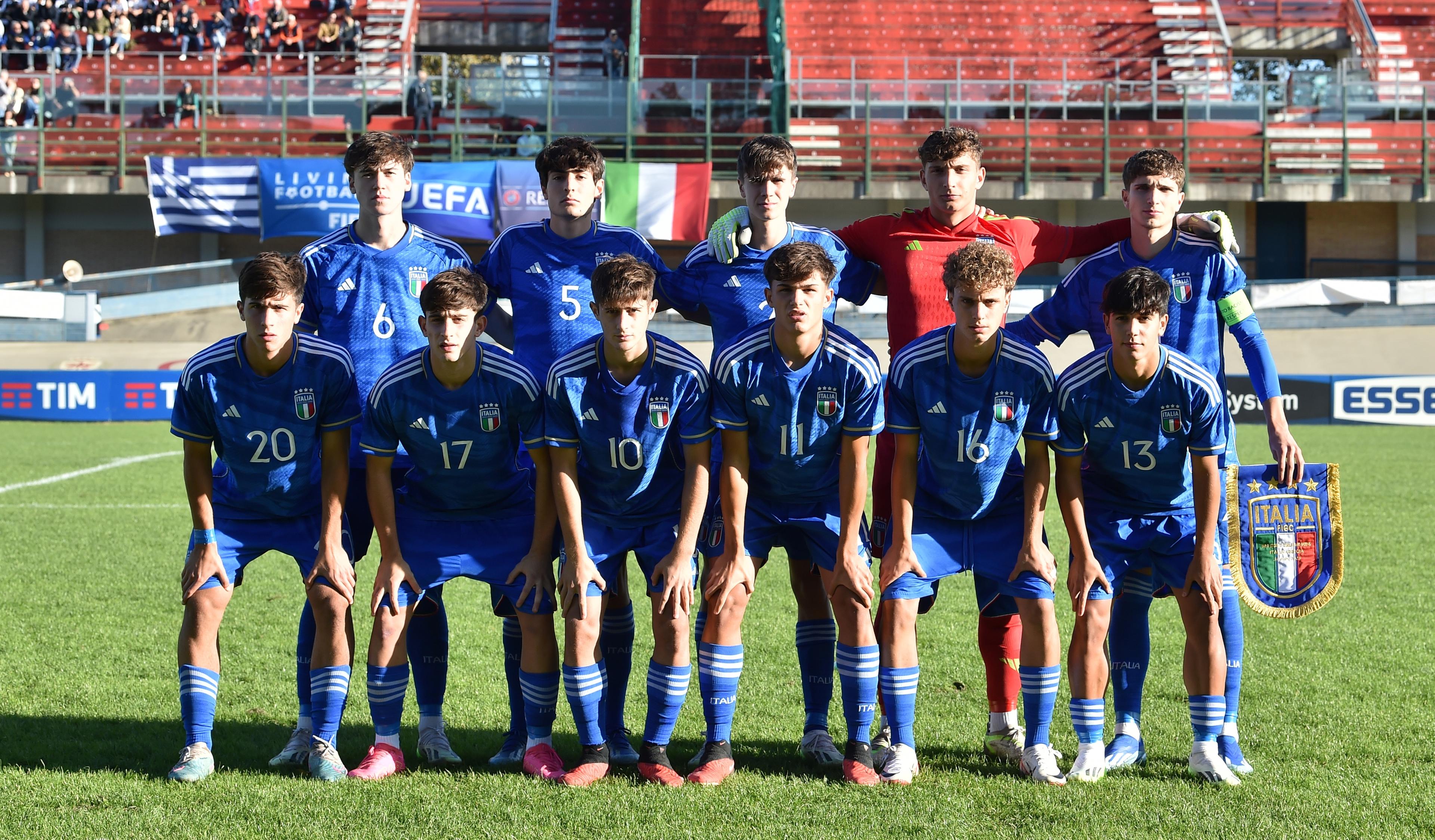 FORLI, ITALY - OCTOBER 31: Team of Italy prior European Under-17 Championship 2024 qualifying round match between Greece and ITALY at Stadio Tullo Morgagni on October 31, 2023 in Forli, Italy. (Photo by Giuseppe Bellini/Getty Images)