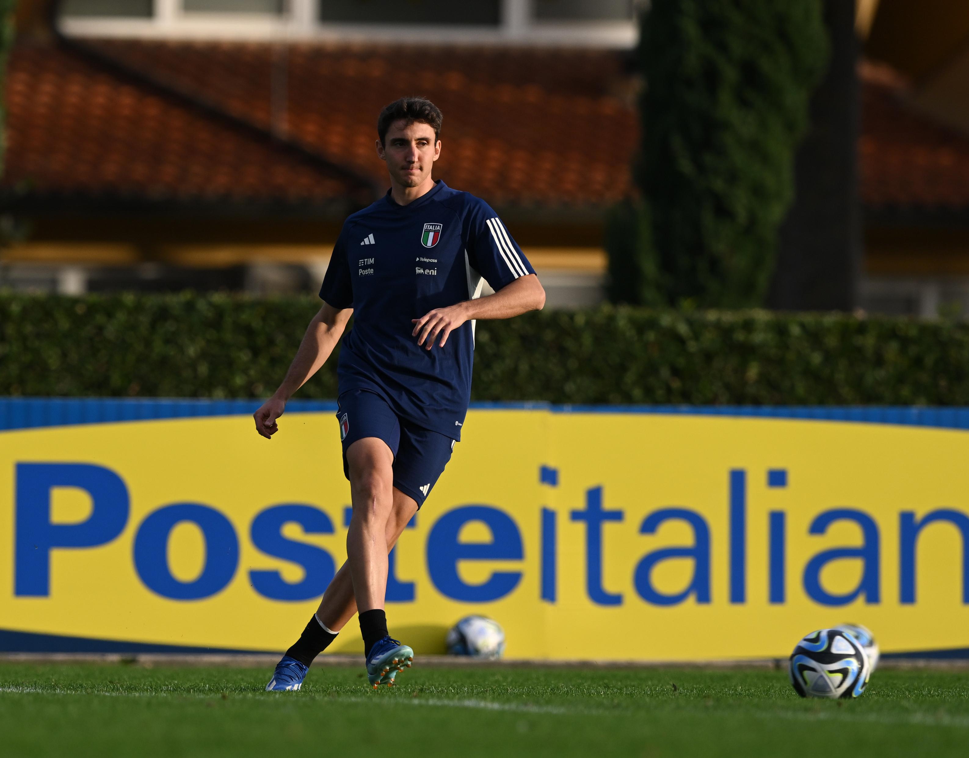 FLORENCE, ITALY - NOVEMBER 14: Andrea Cambiaso of Italy in action during a Italy training session at Centro Tecnico Federale di Coverciano on November 14, 2023 in Florence, Italy. (Photo by Claudio Villa/Getty Images)