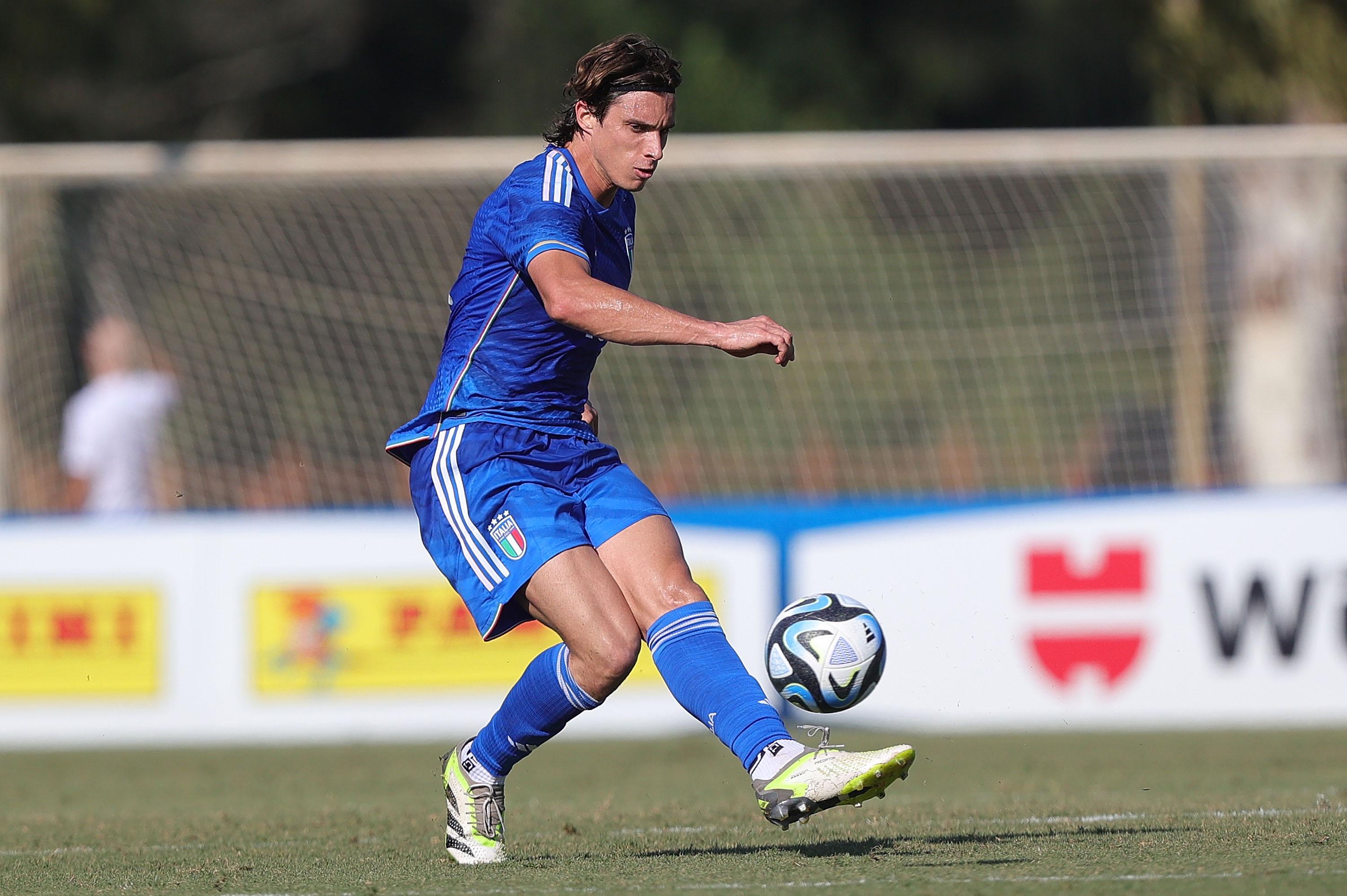 TIRRENIA, ITALY - OCTOBER 12: Riccardo Calafiori of Italy U21 in action during the Friendly Match between Italy U21 and Italy U18 on October 12, 2023 in Tirrenia, Italy. (Photo by Gabriele Maltinti/Getty Images) *** Local Caption *** Riccardo Calafiori
