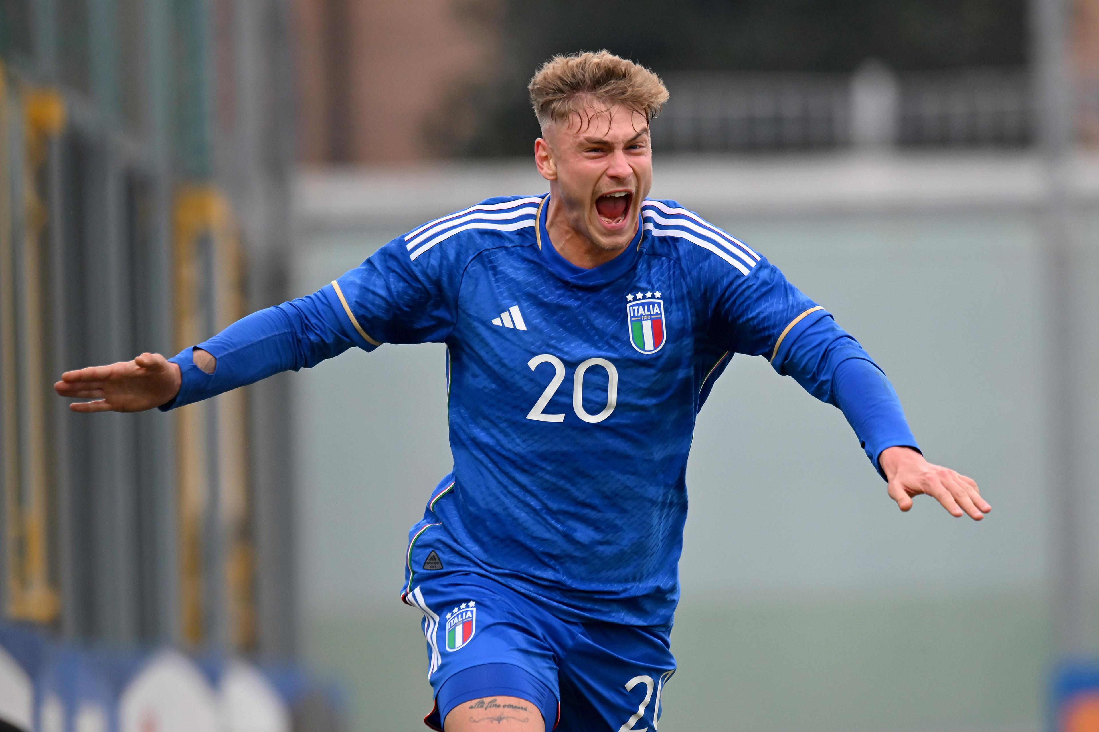SASSUOLO, ITALY - NOVEMBER 21: Nicholas Bonfanti of Italy celebrates after scoring his side second goal during the Elite League U20 match between Italy and Portugal on November 21, 2023 in Sassuolo, Italy. (Photo by Alessandro Sabattini/Getty Images)